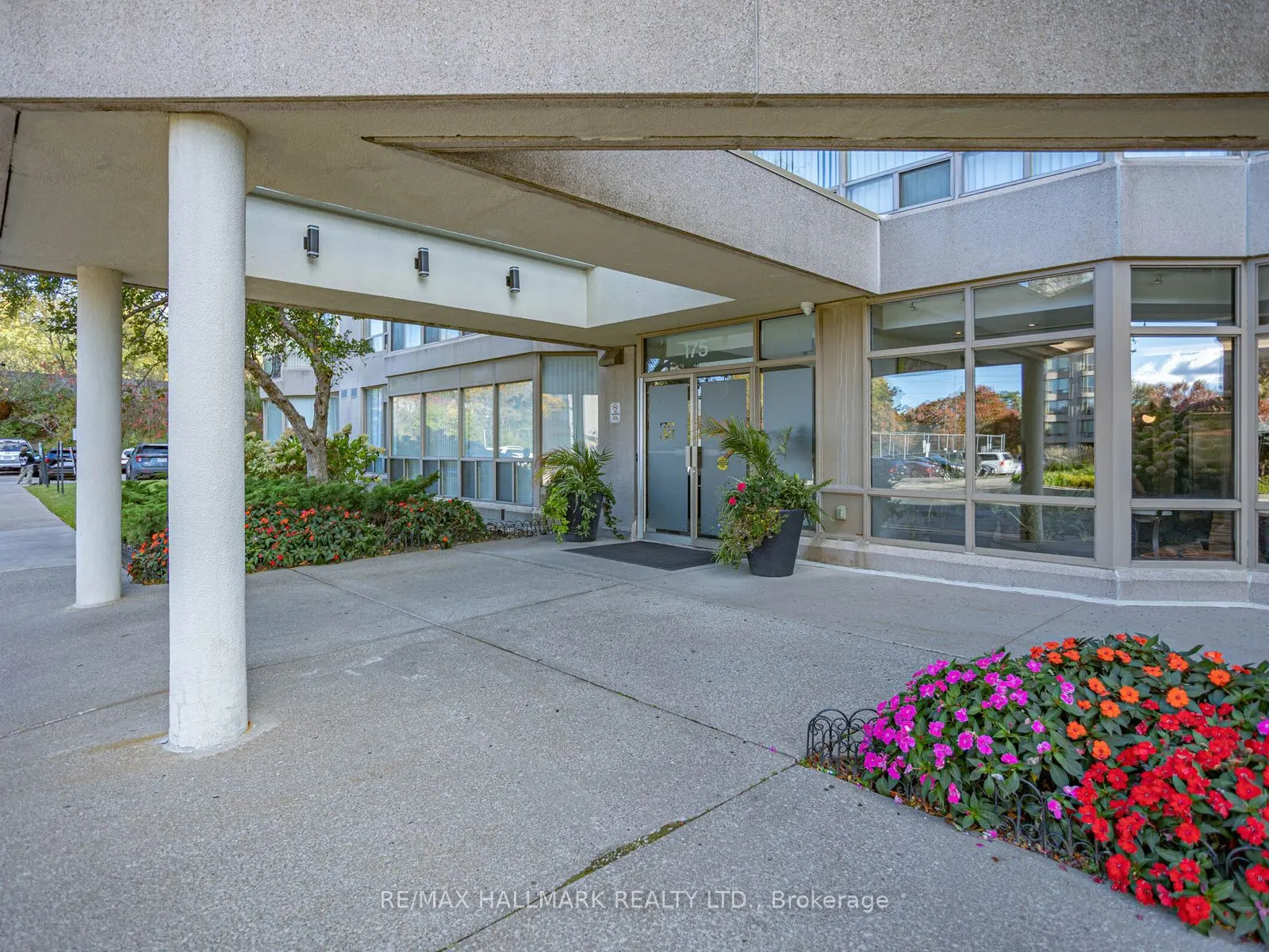 175 Cedar Avenue #309