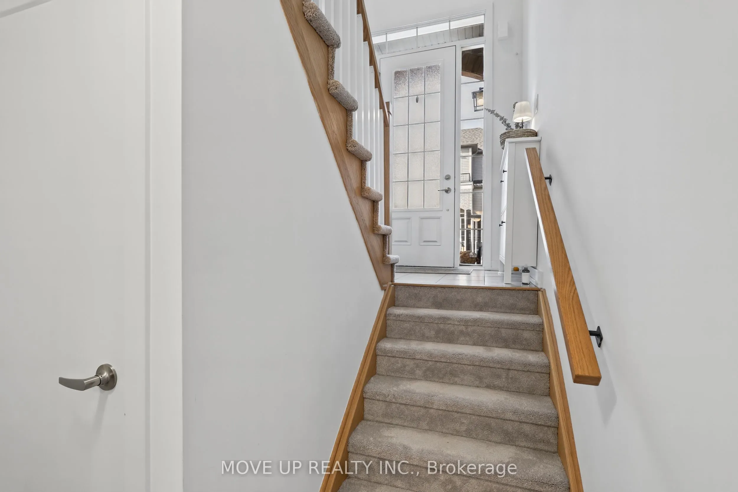 9 Andrew Knowles Lane S
