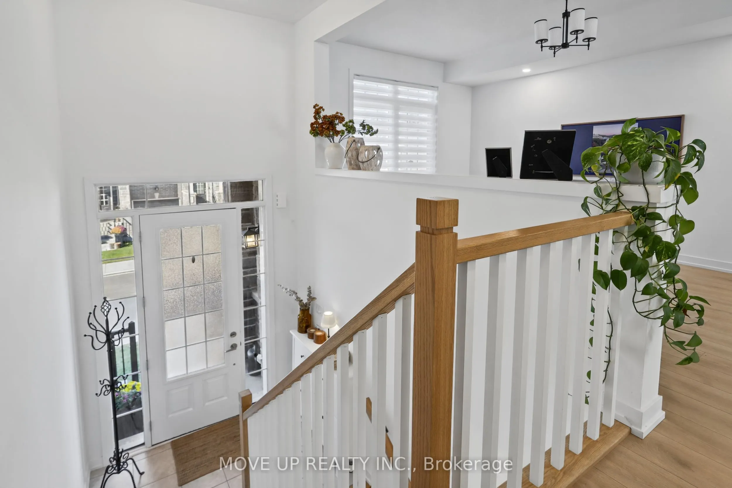 9 Andrew Knowles Lane S