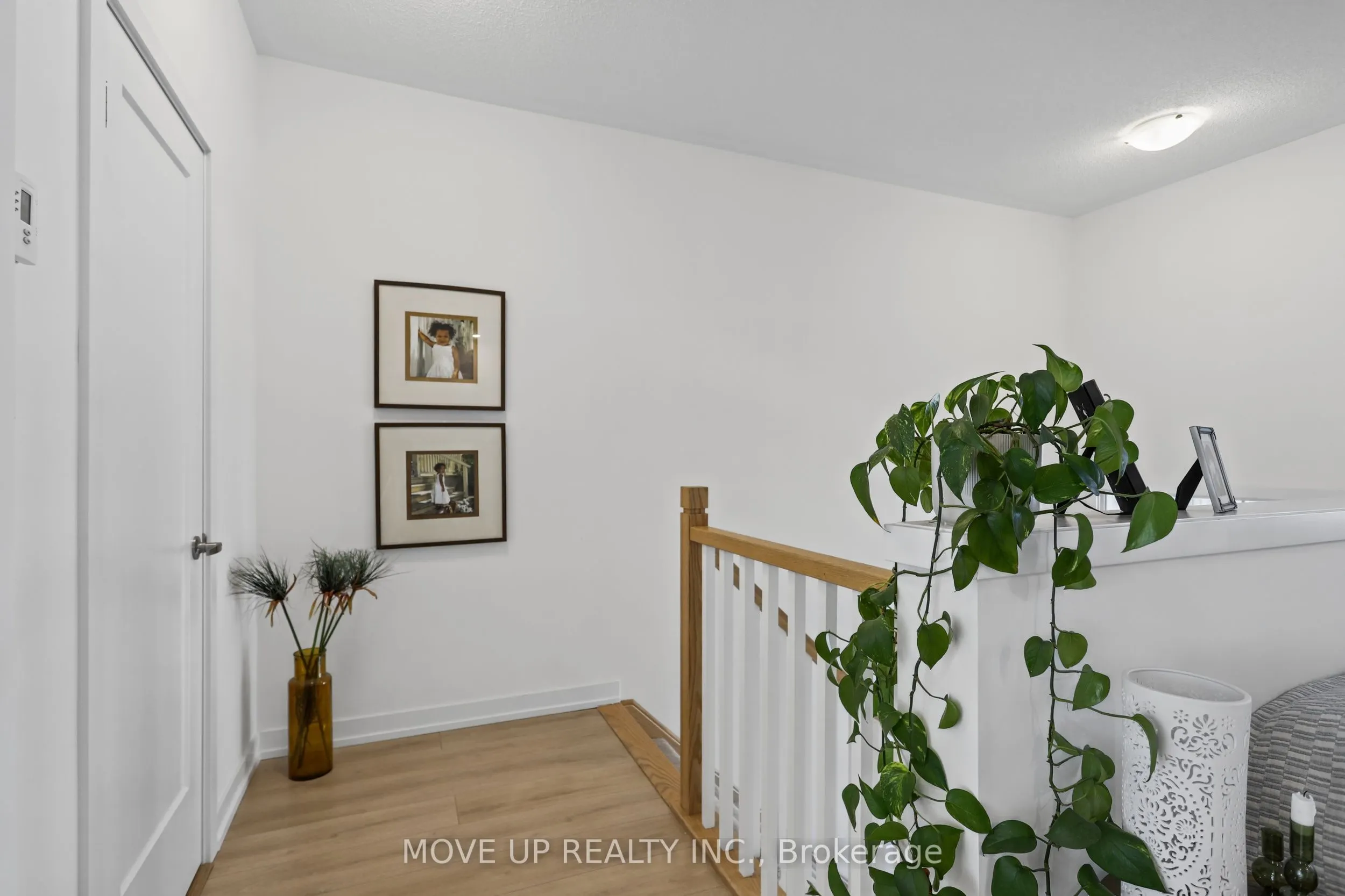 9 Andrew Knowles Lane S