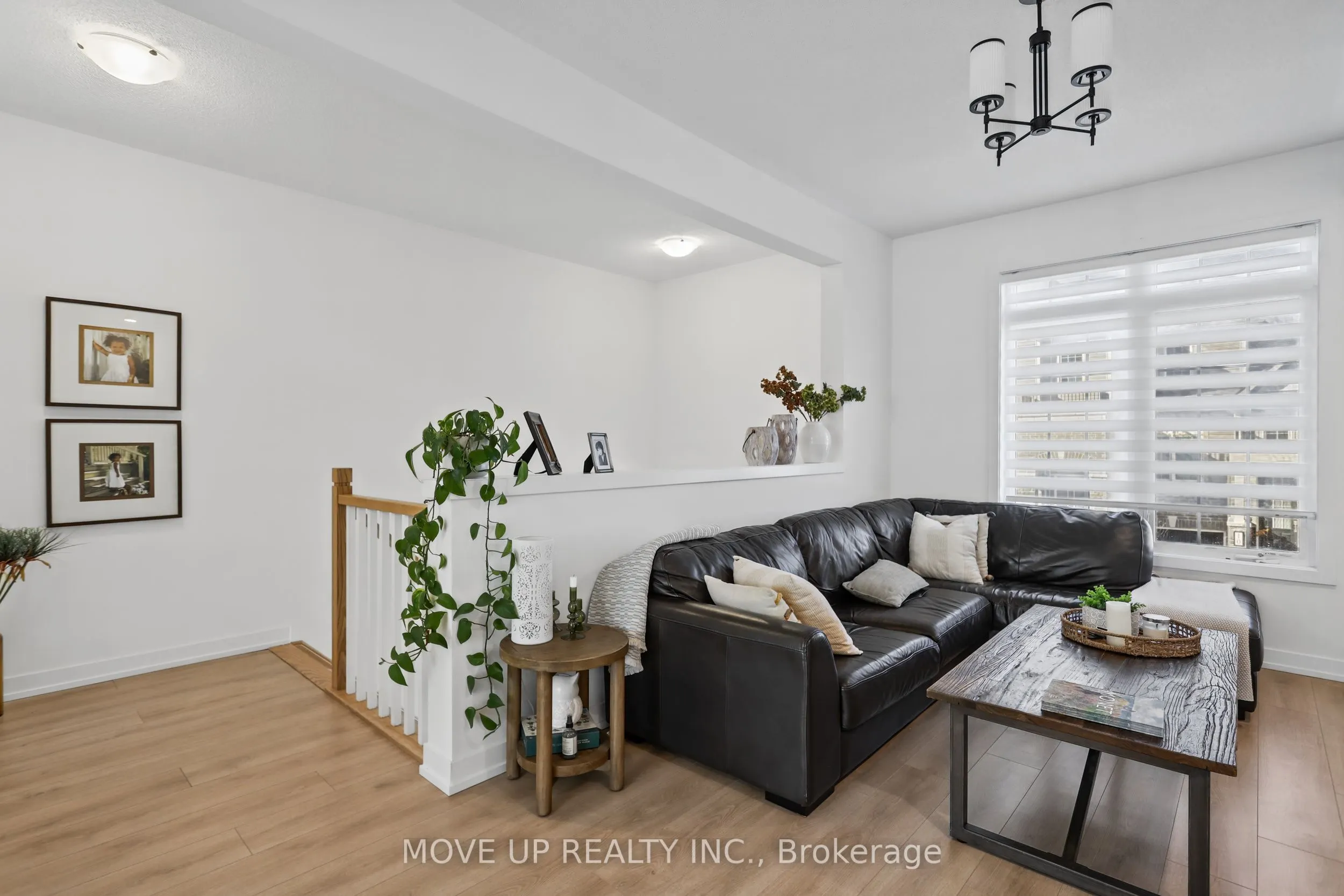 9 Andrew Knowles Lane S
