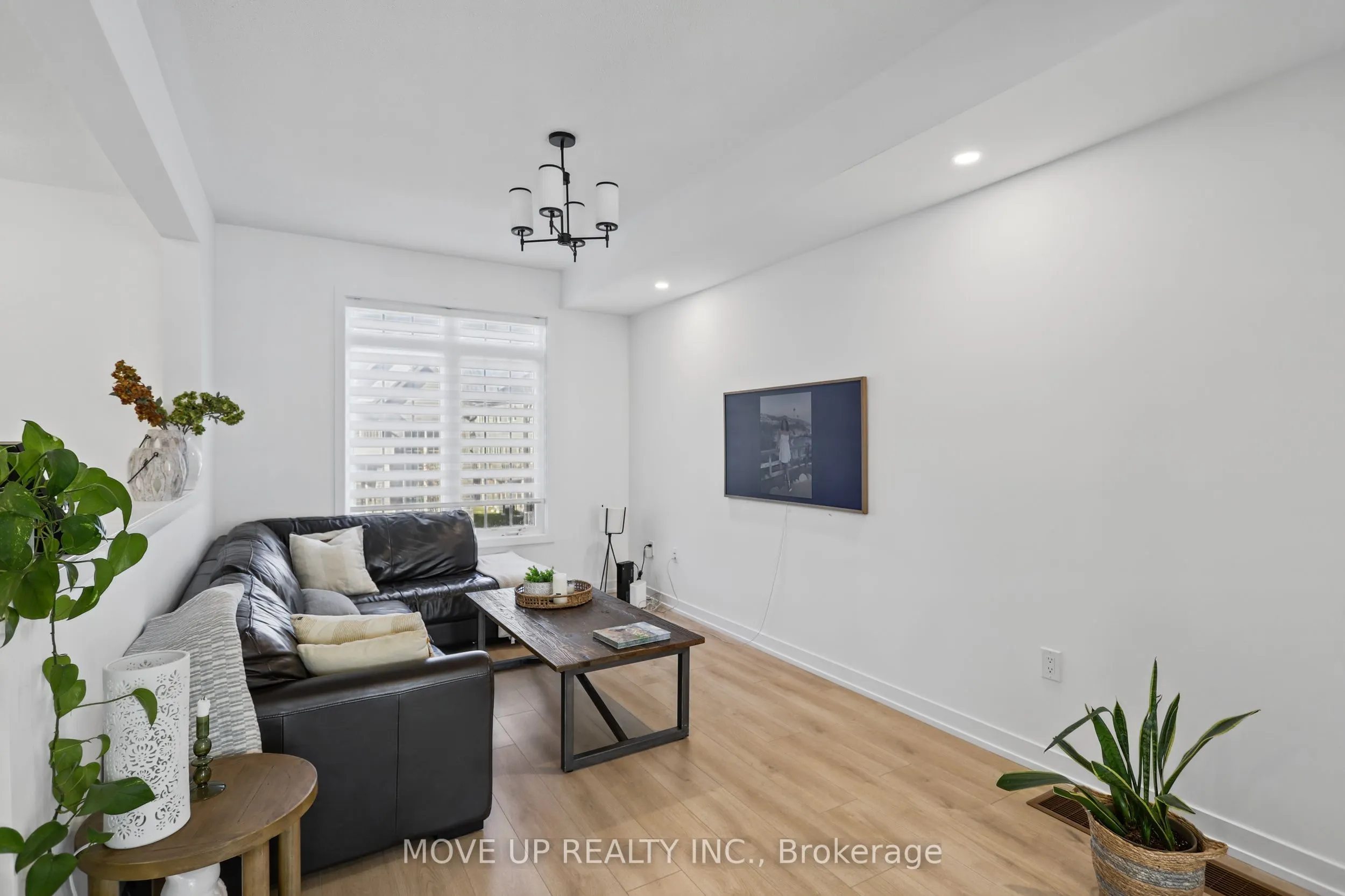 9 Andrew Knowles Lane S