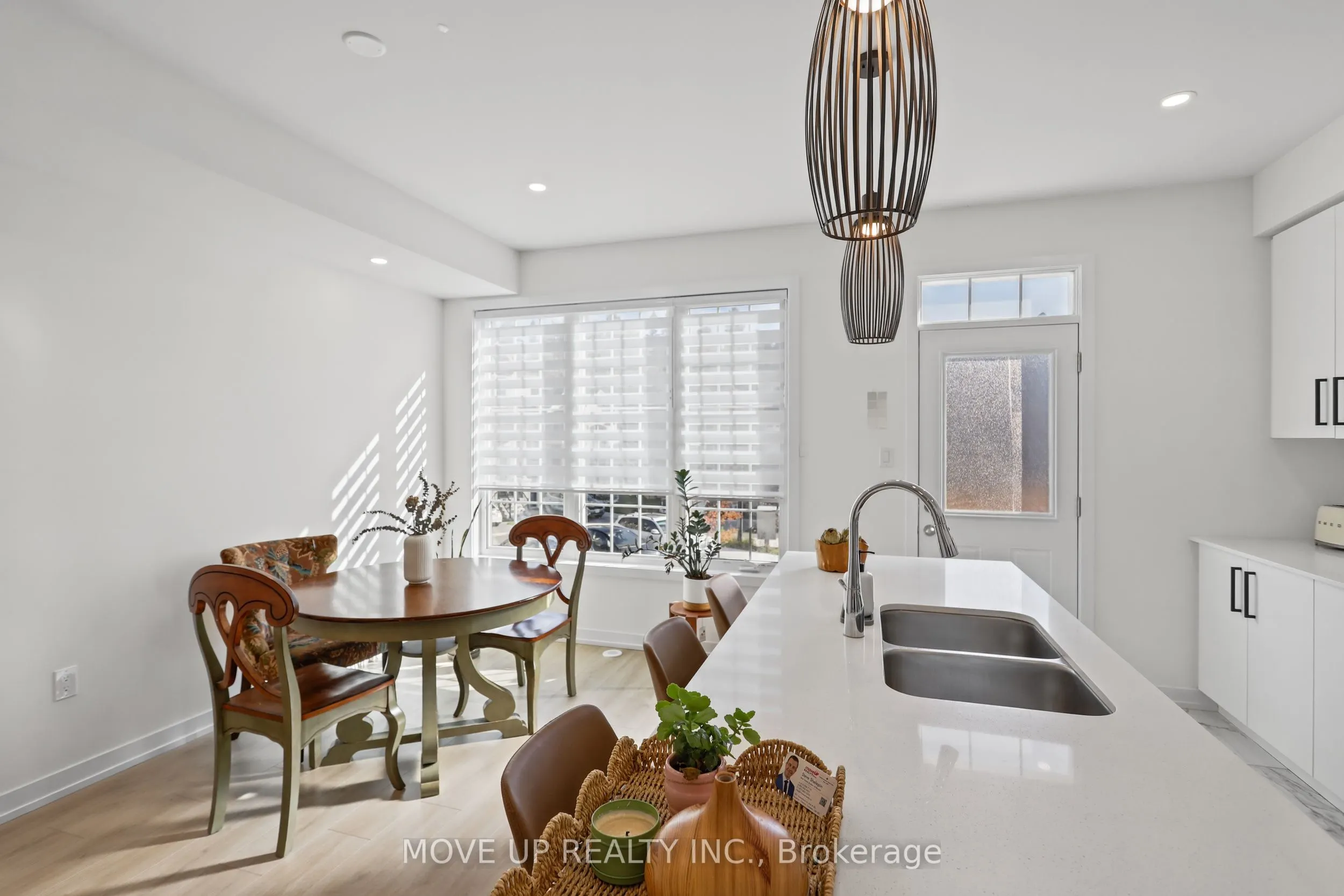 9 Andrew Knowles Lane S