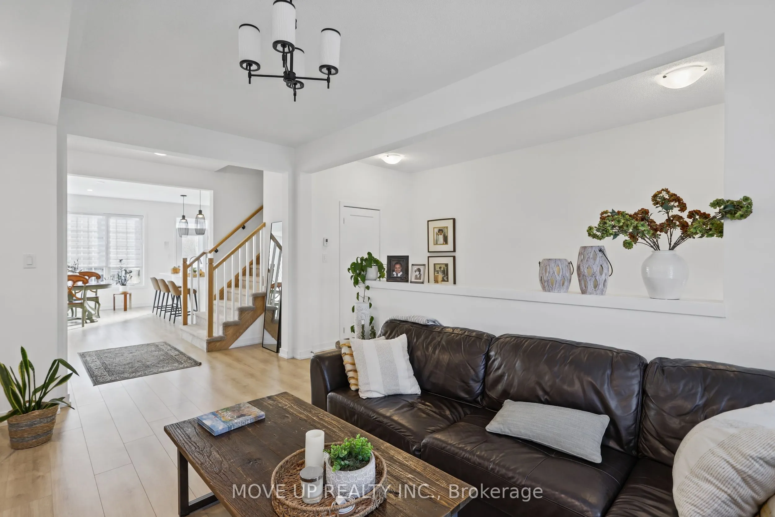 9 Andrew Knowles Lane S