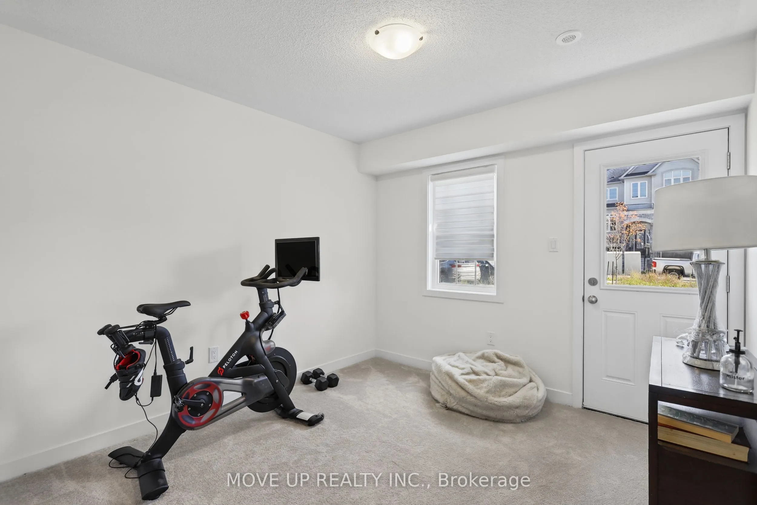 9 Andrew Knowles Lane S