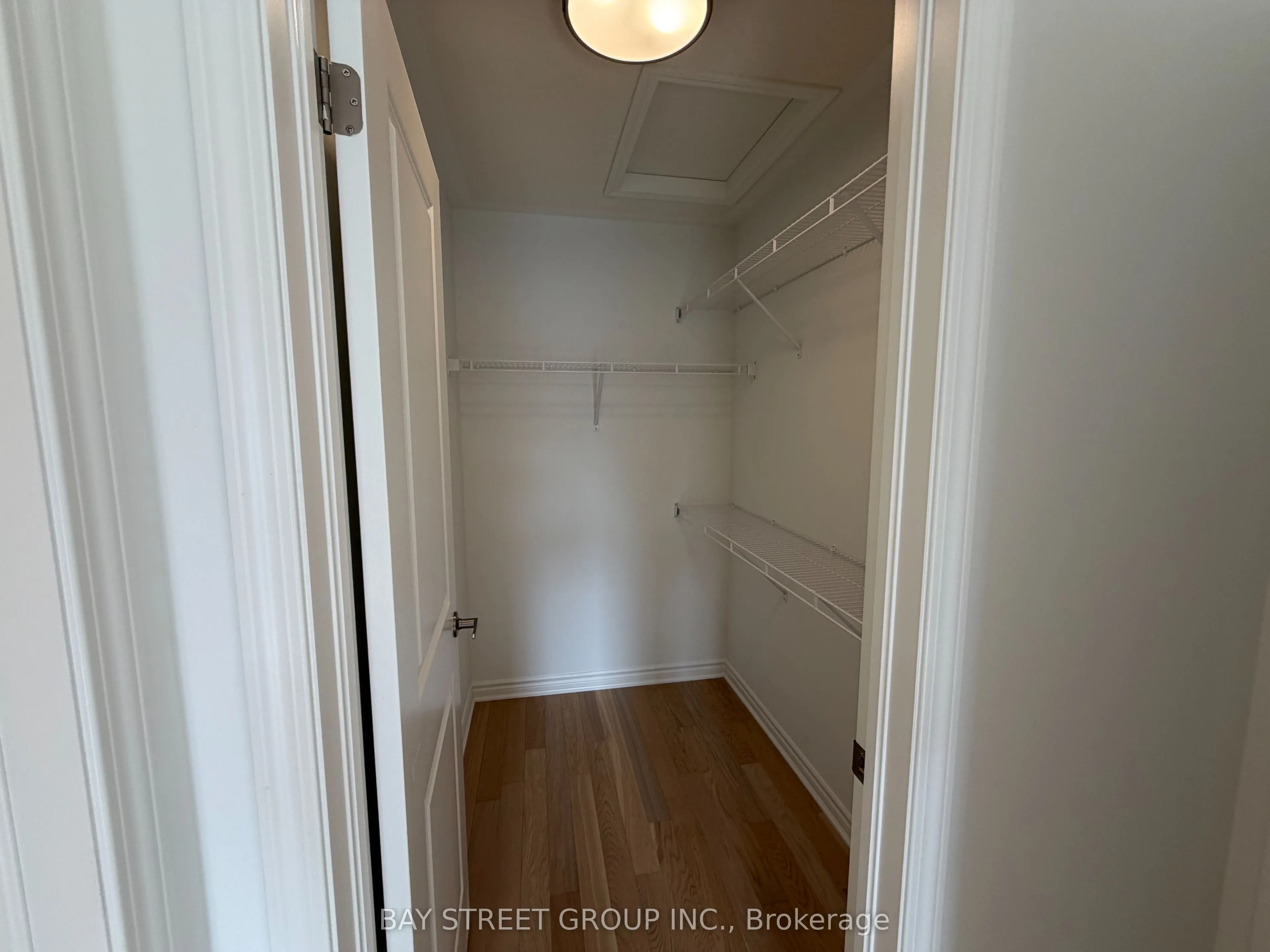 120 Avani Avenue