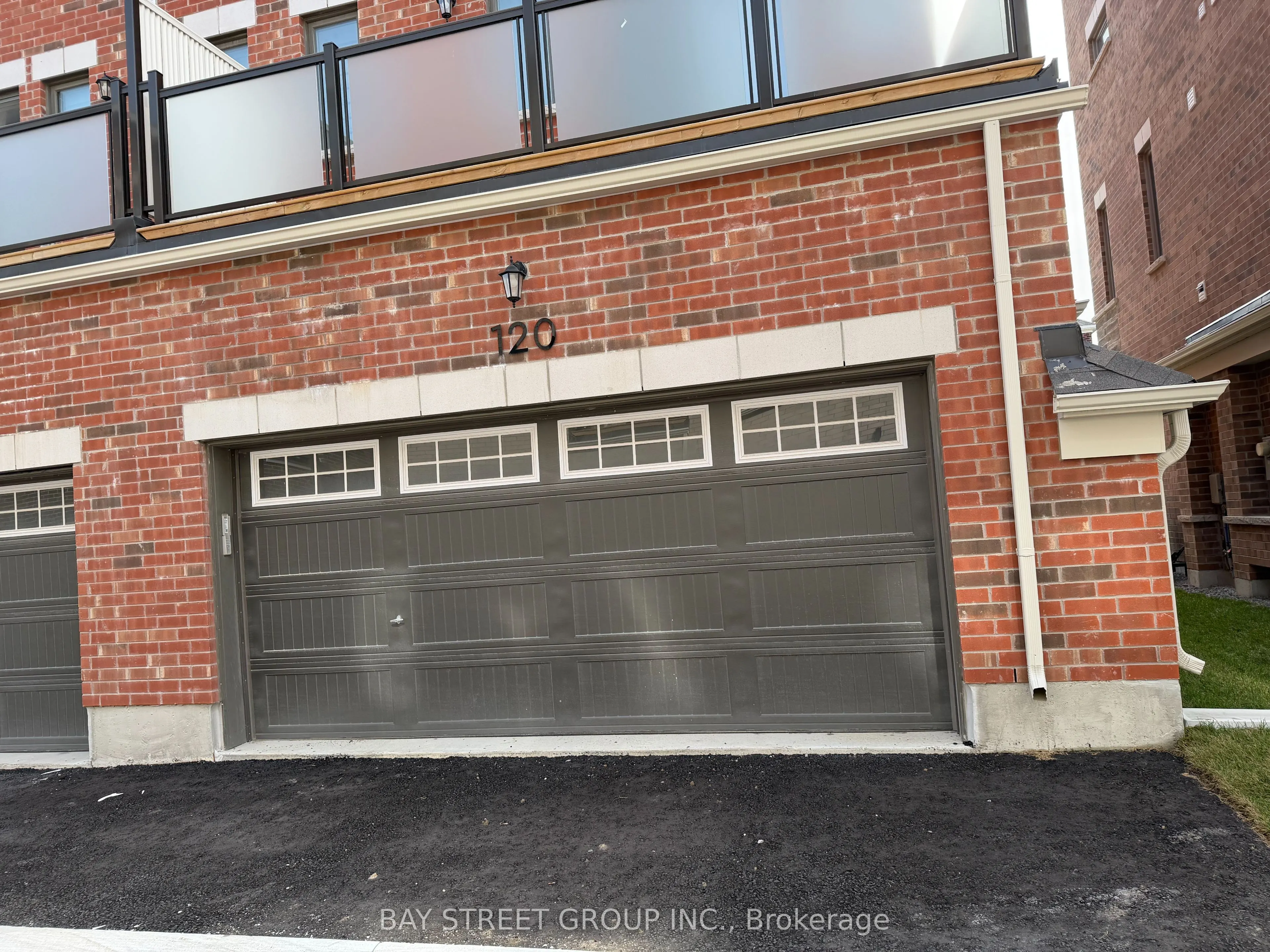 120 Avani Avenue