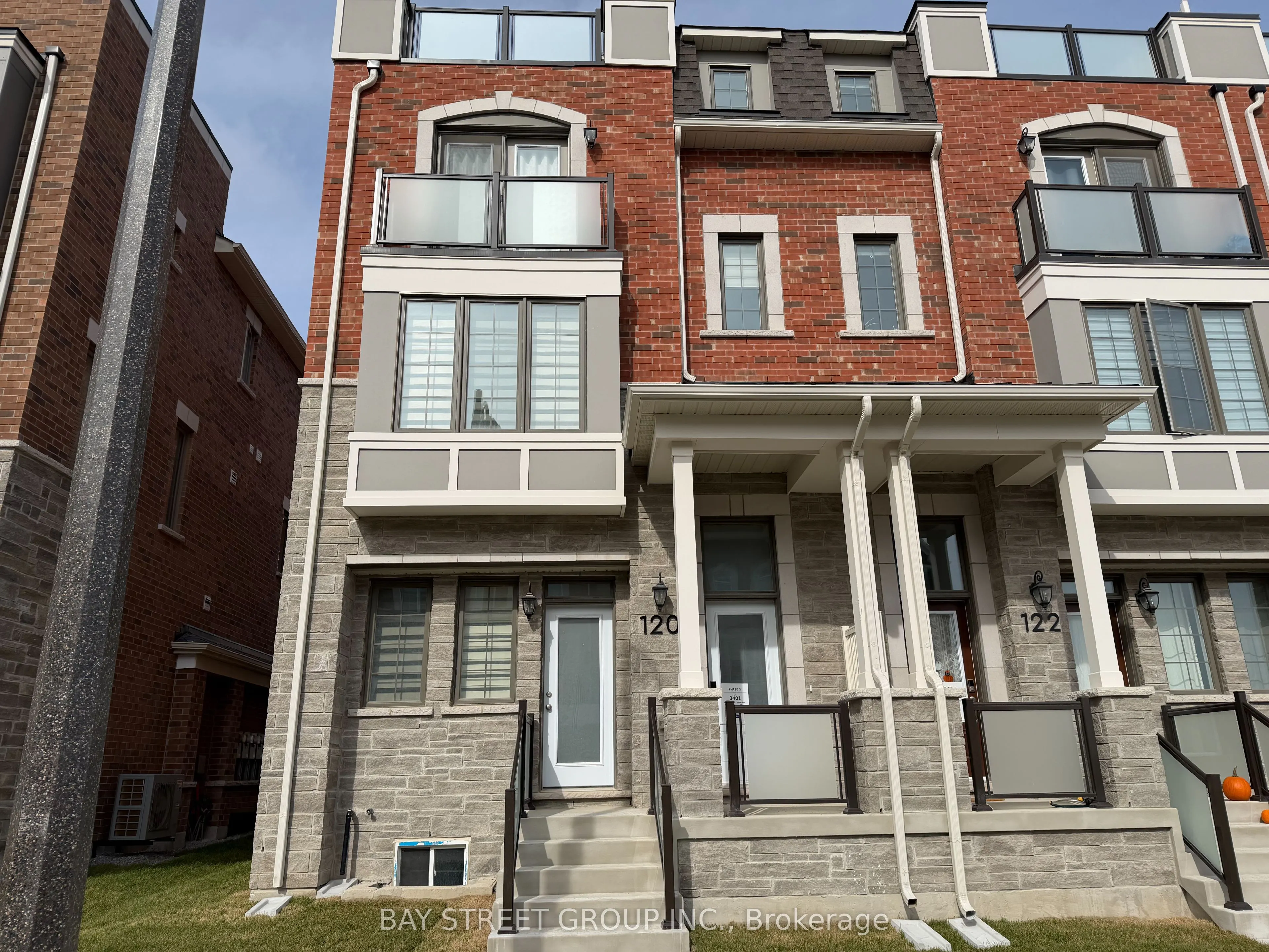 120 Avani Avenue