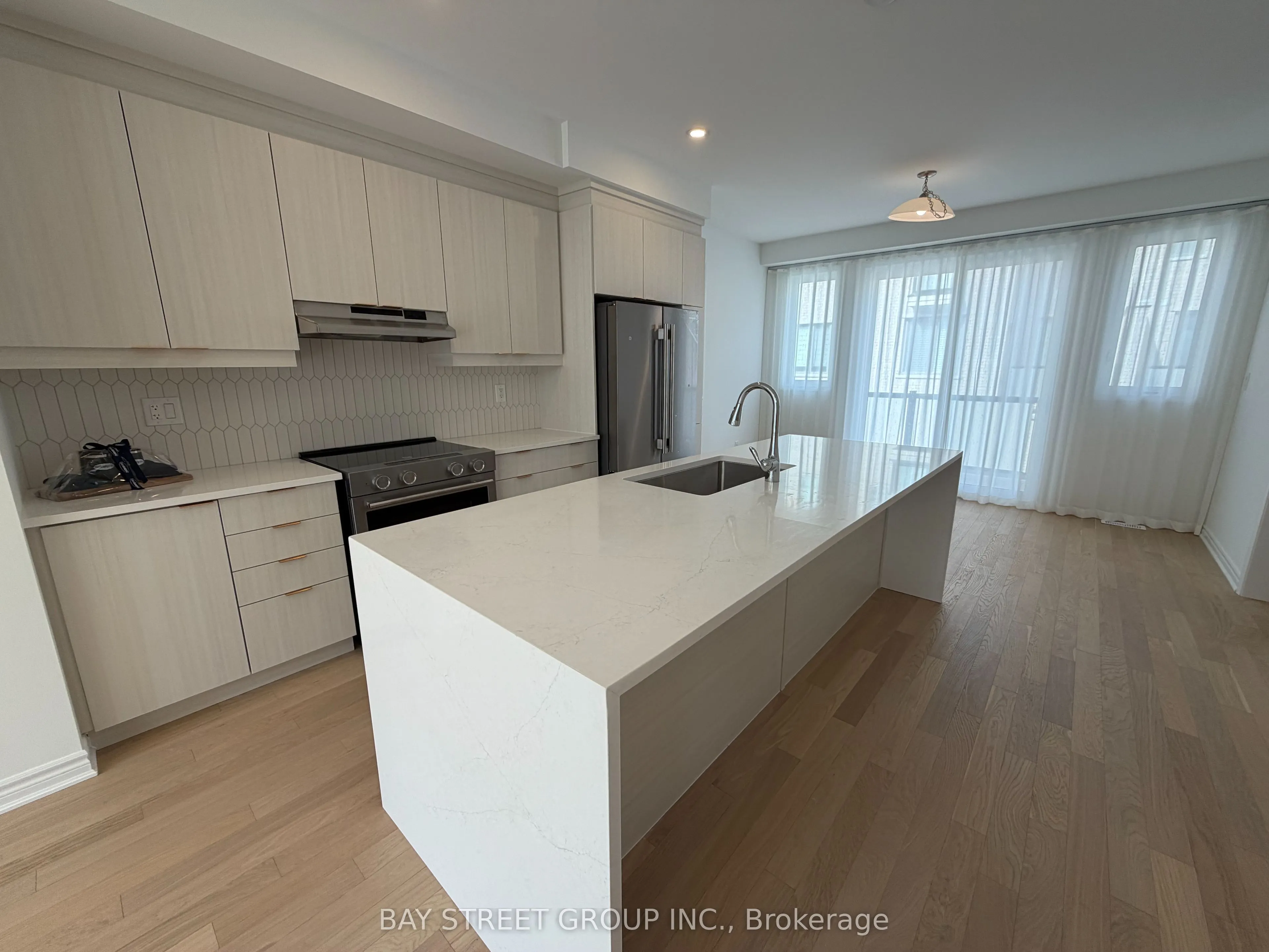 120 Avani Avenue