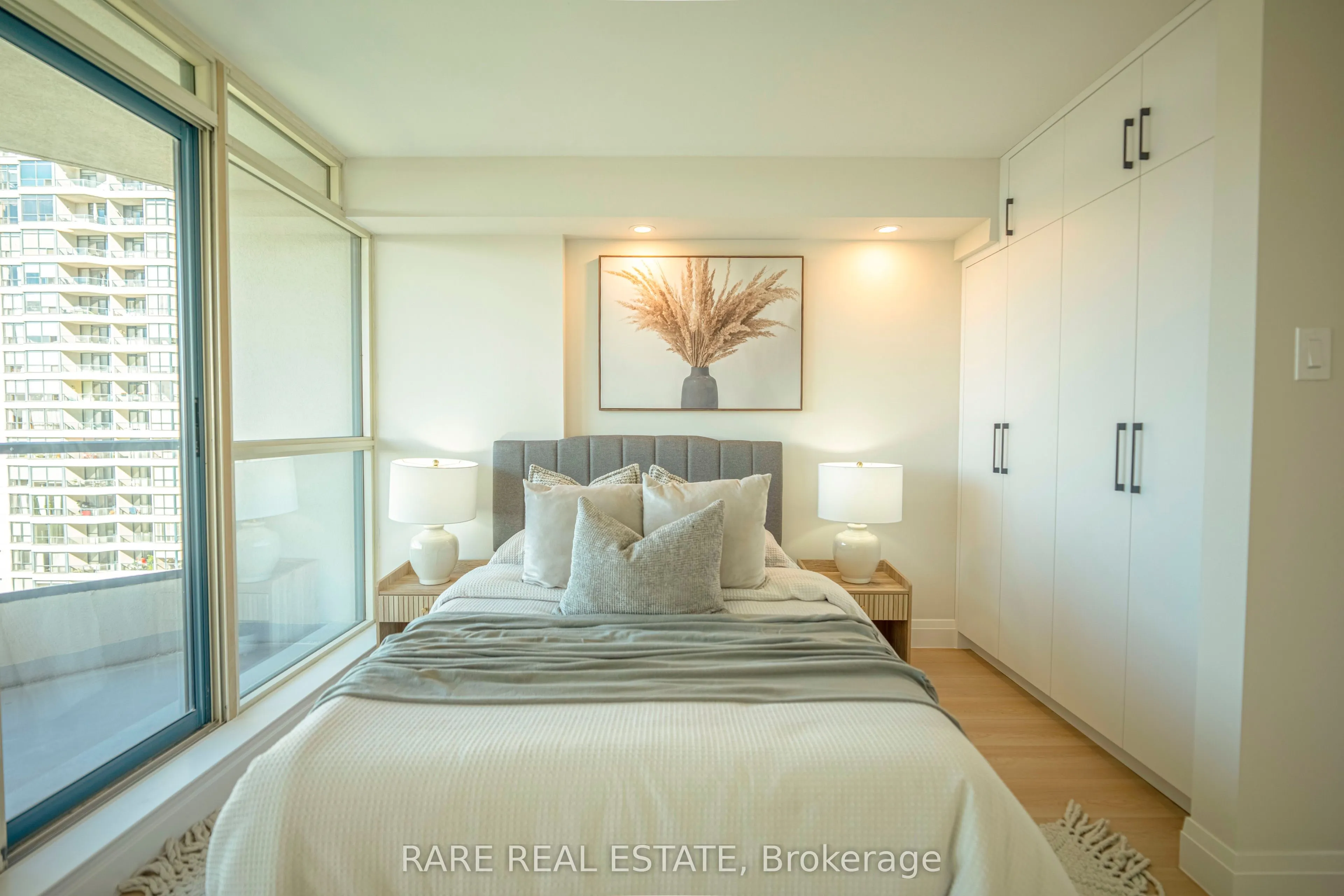 7300 Yonge Street #1012
