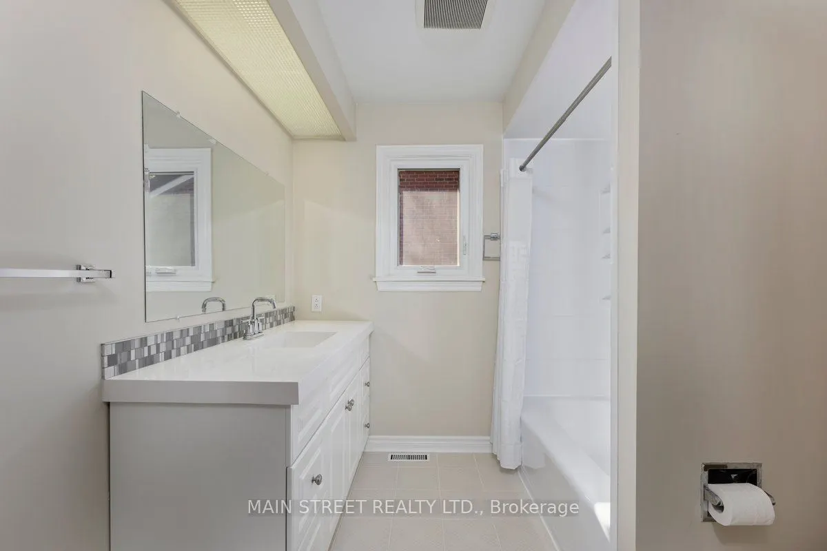 22 Mcclenny Drive N