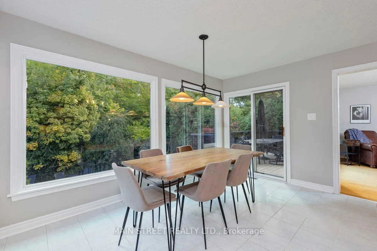 22 Mcclenny Drive N