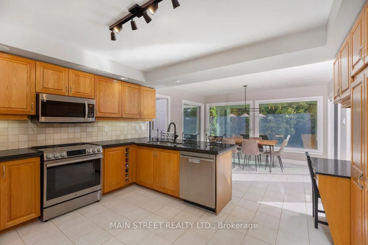 22 Mcclenny Drive N