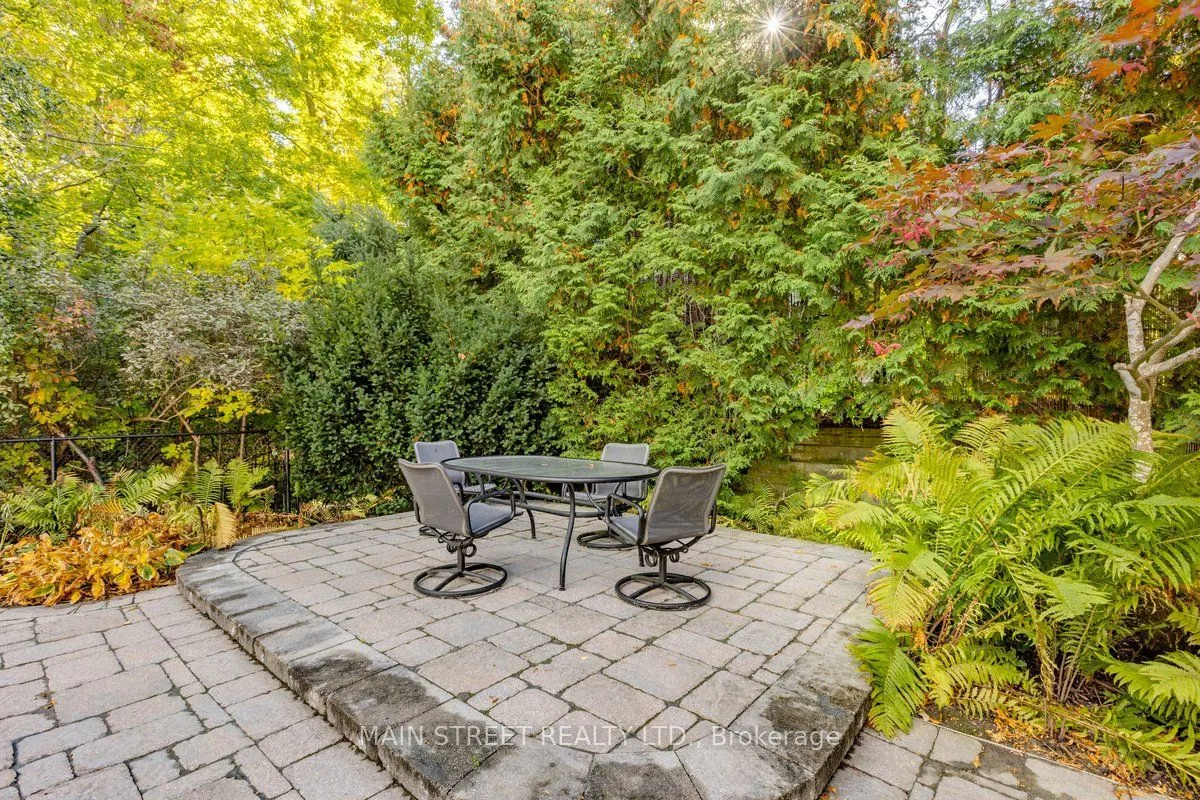 22 Mcclenny Drive N