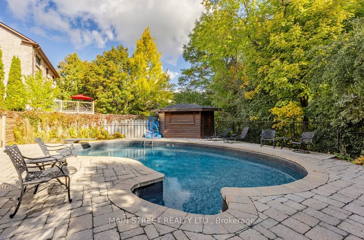 22 Mcclenny Drive N