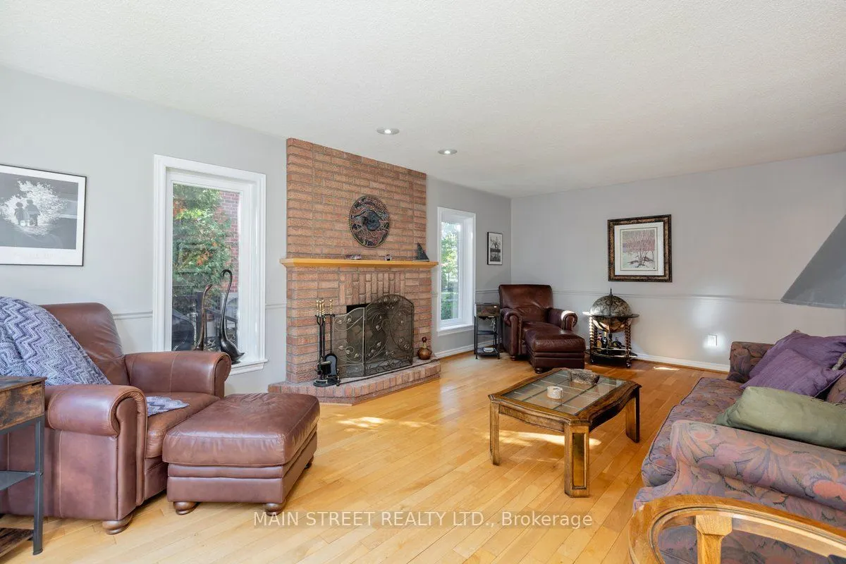 22 Mcclenny Drive N