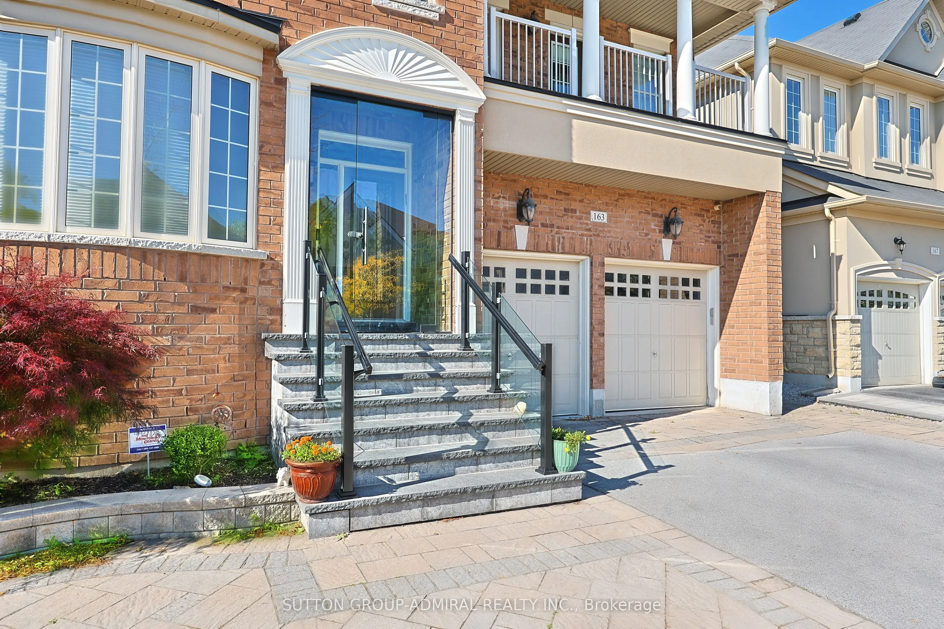 163 Heintzman Crescent