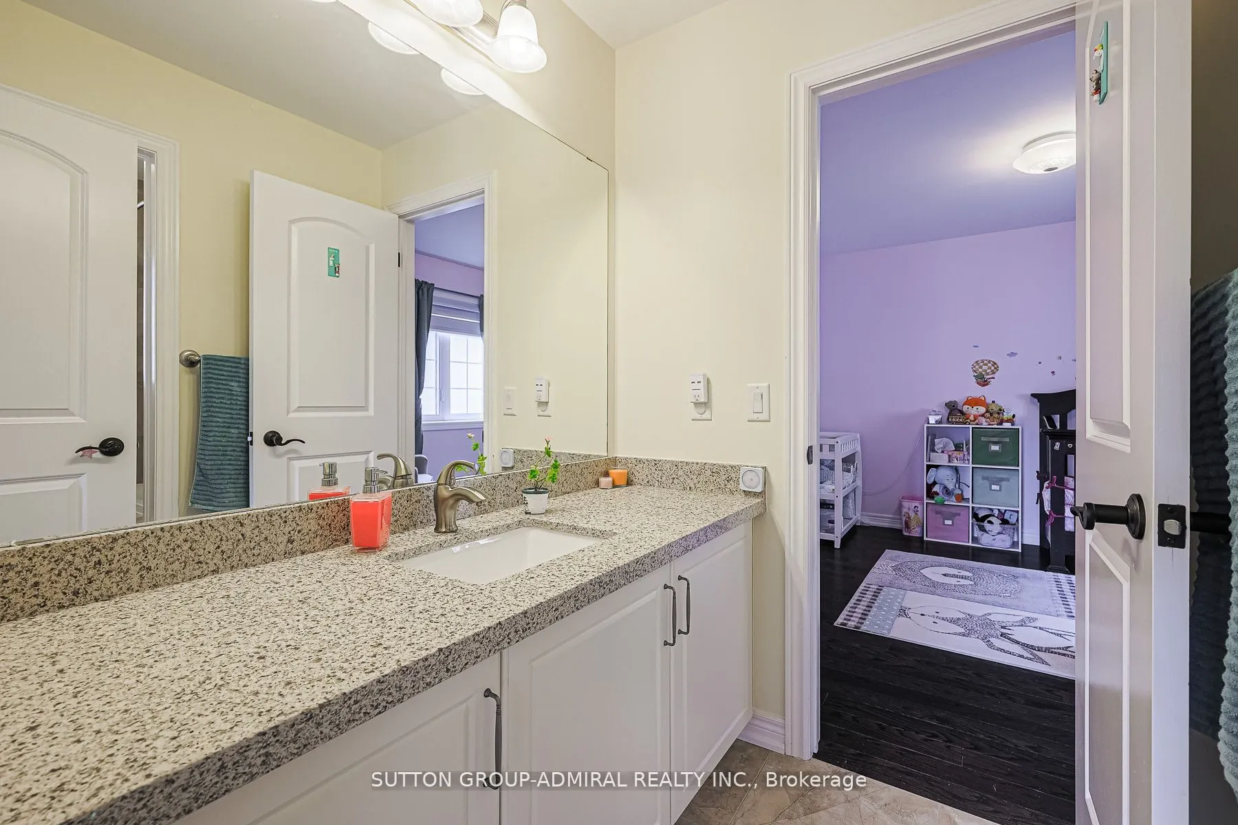 163 Heintzman Crescent