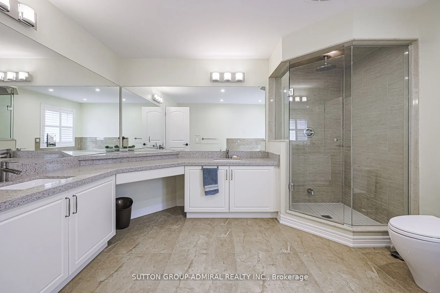 163 Heintzman Crescent