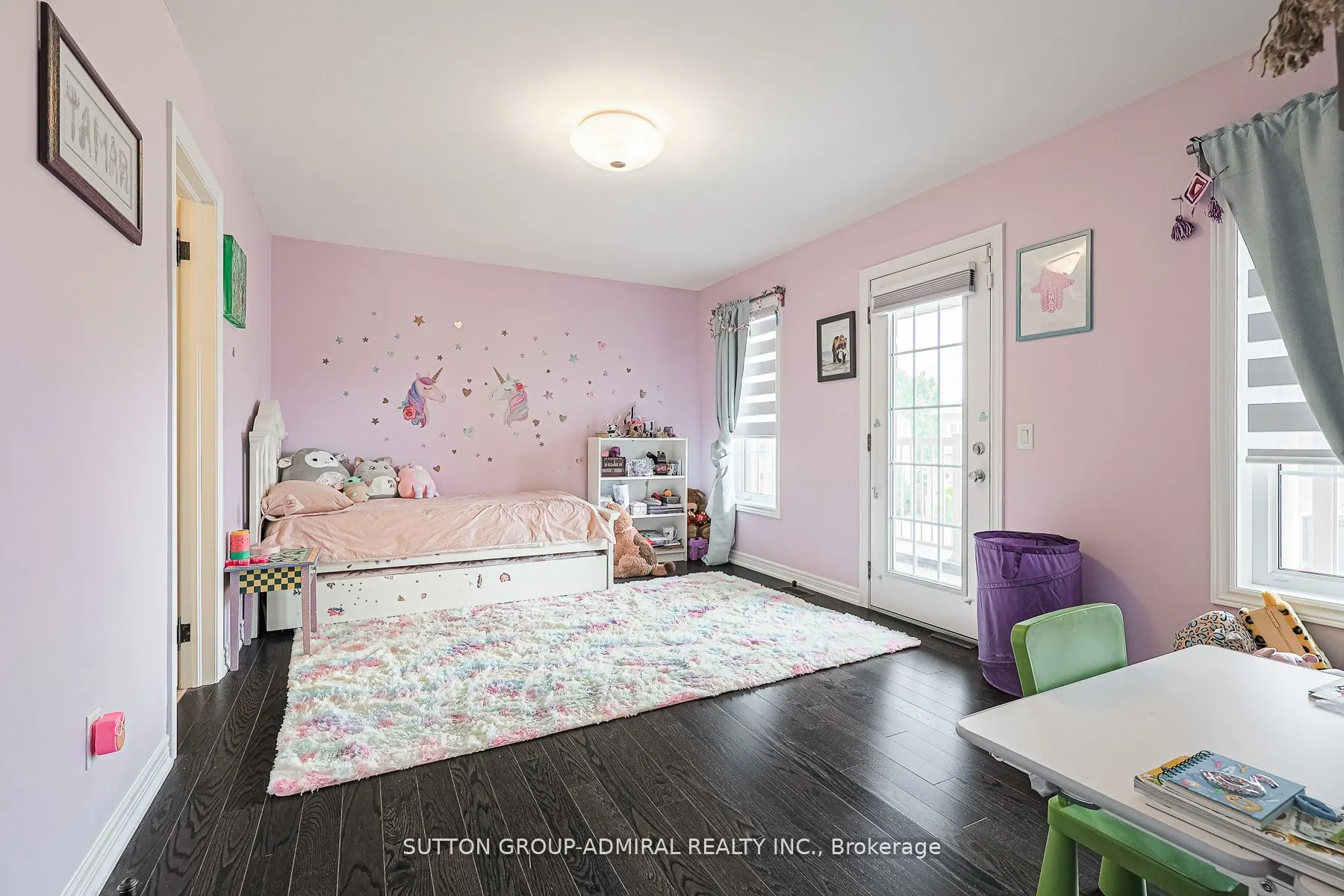 163 Heintzman Crescent