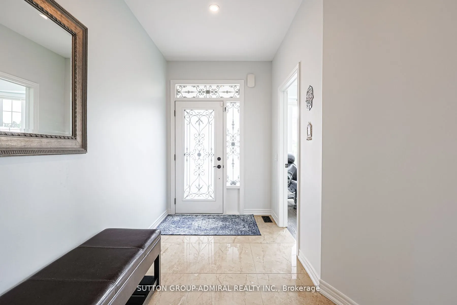 163 Heintzman Crescent
