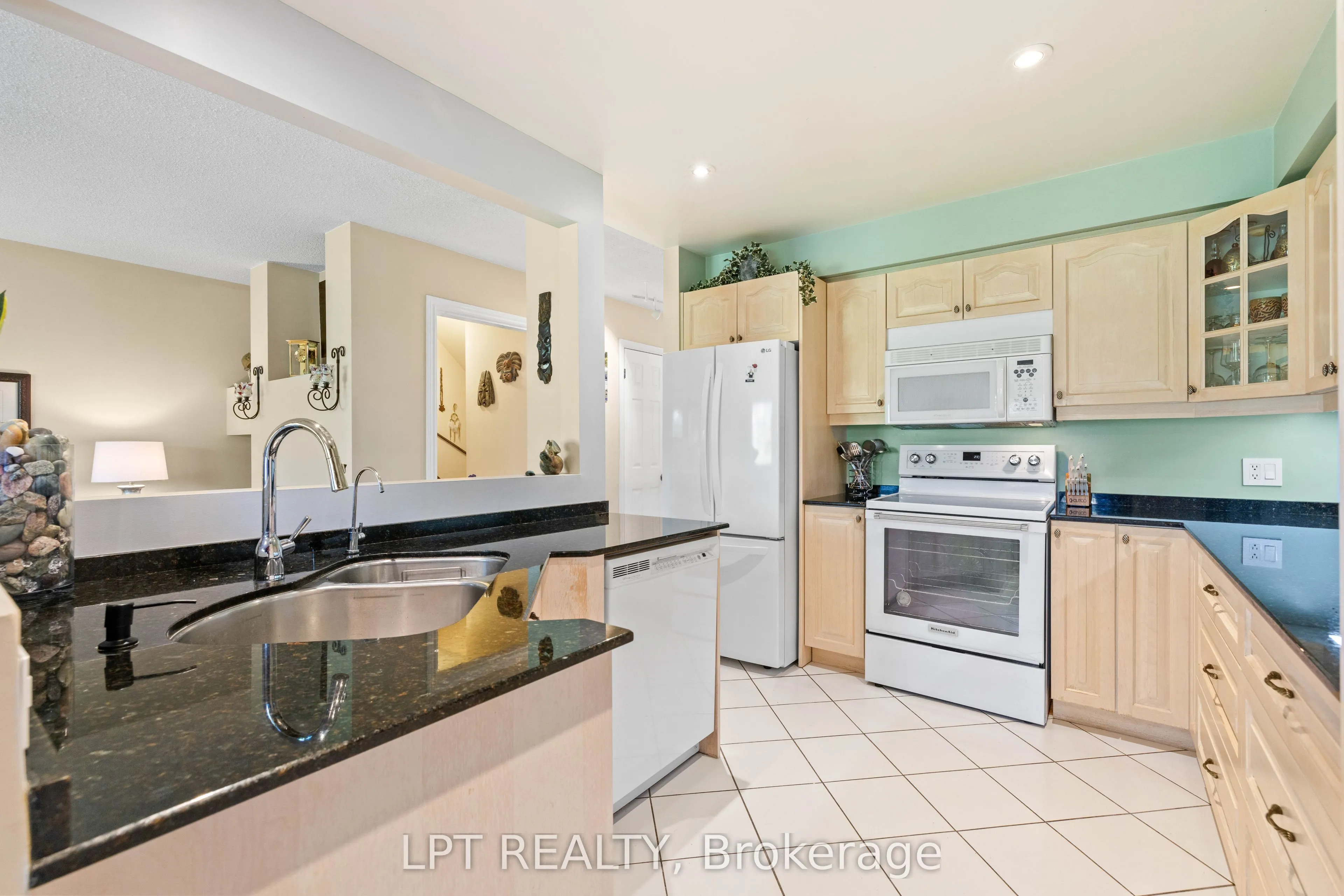 433 May Street #16