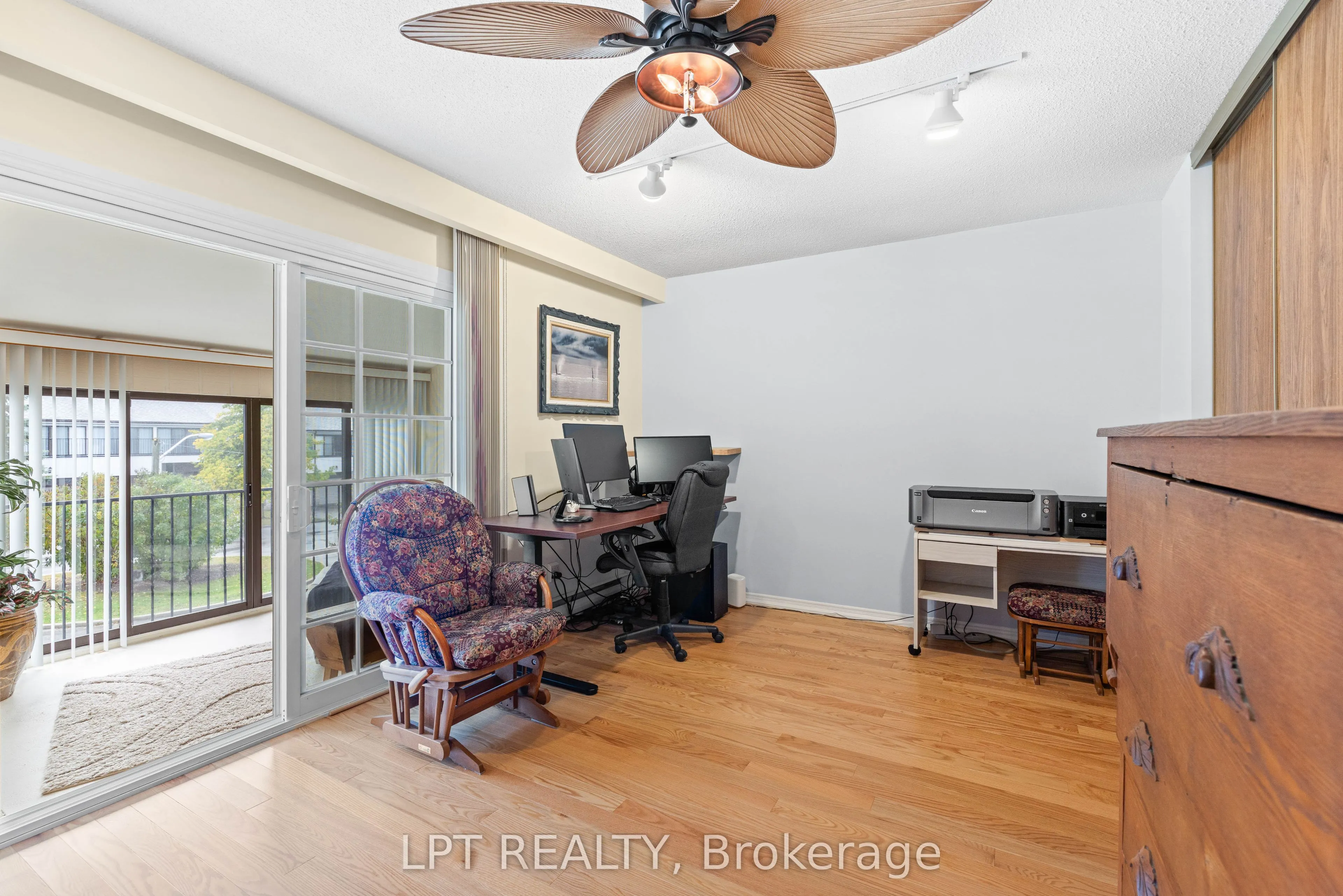 433 May Street #16