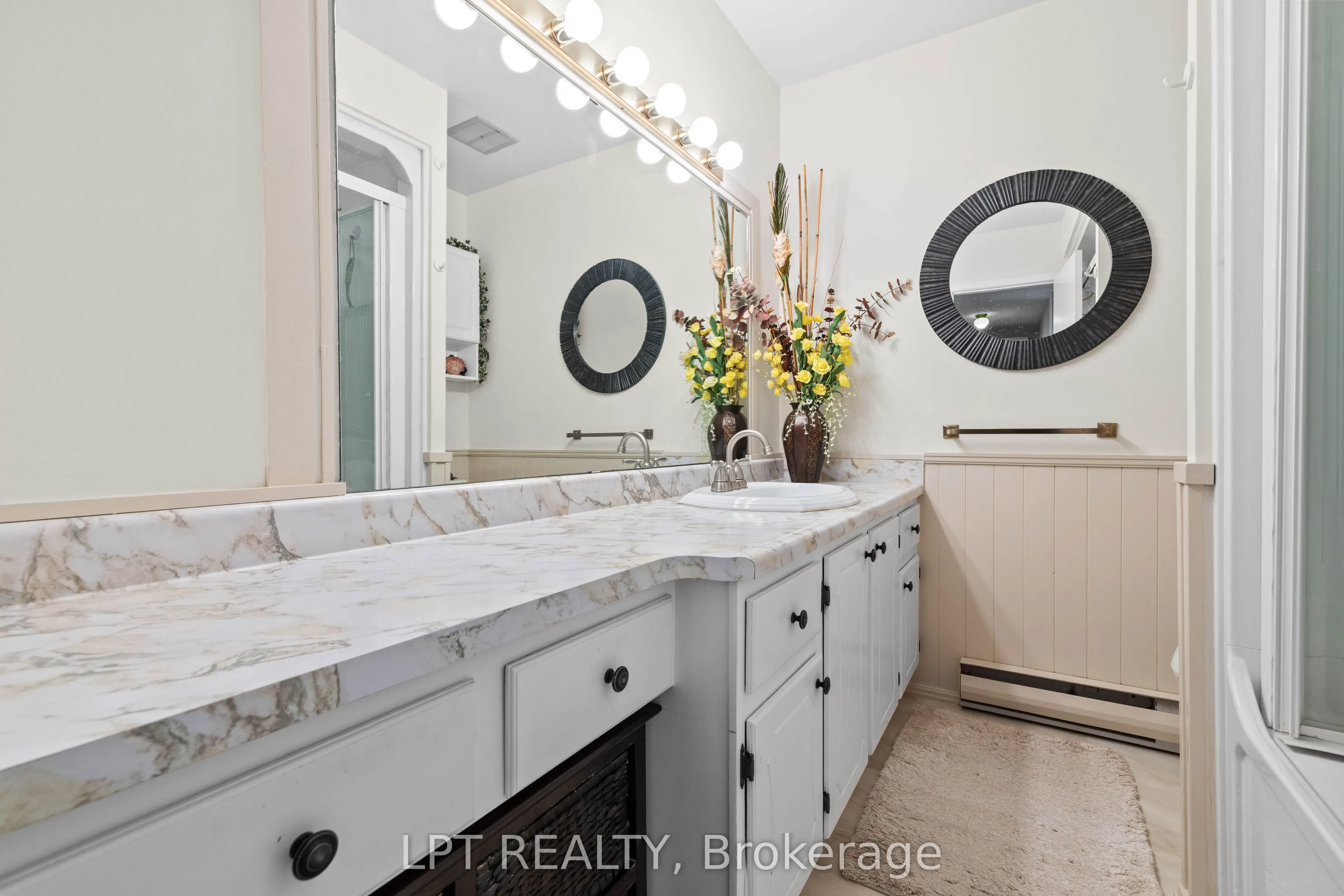 433 May Street #16