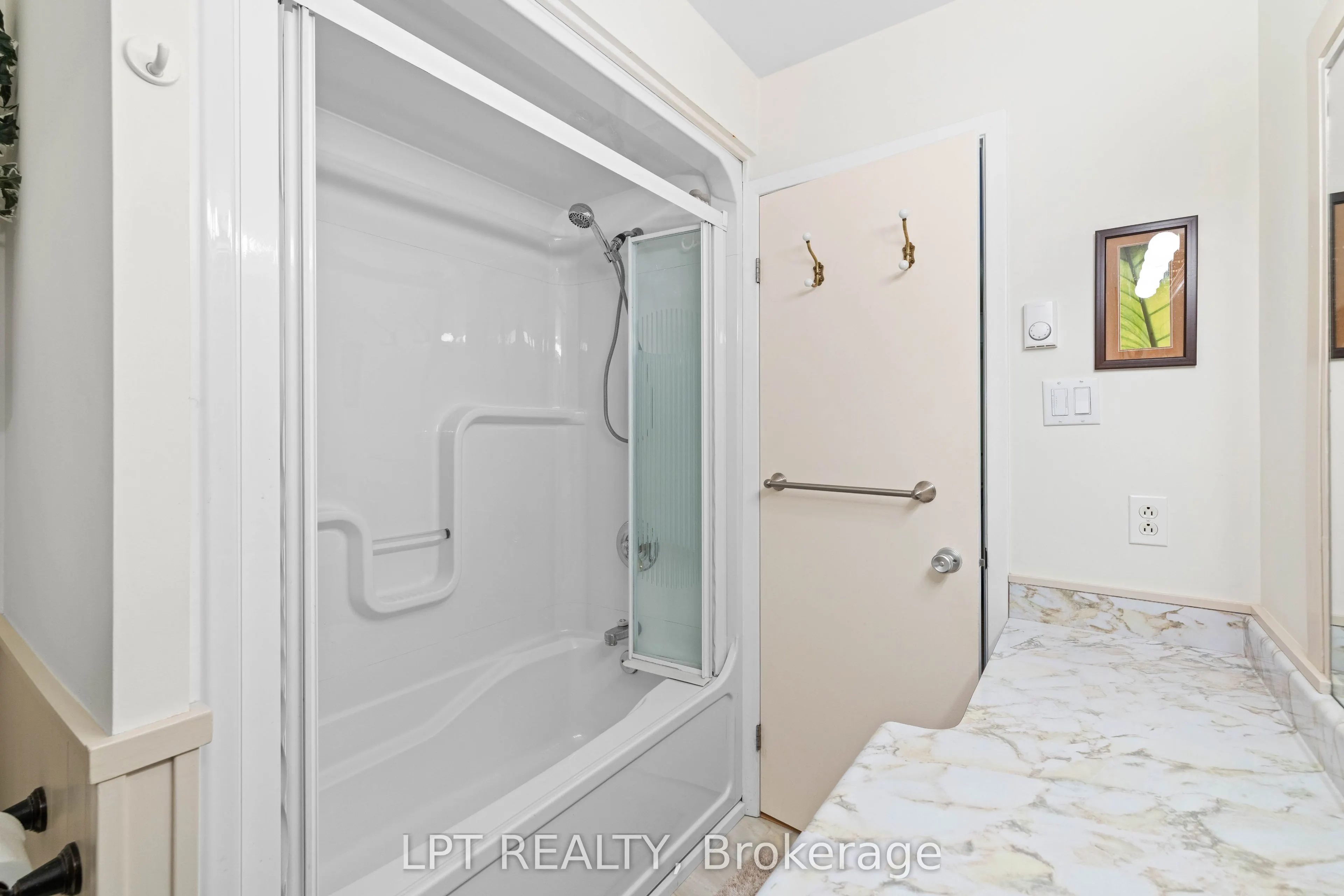 433 May Street #16