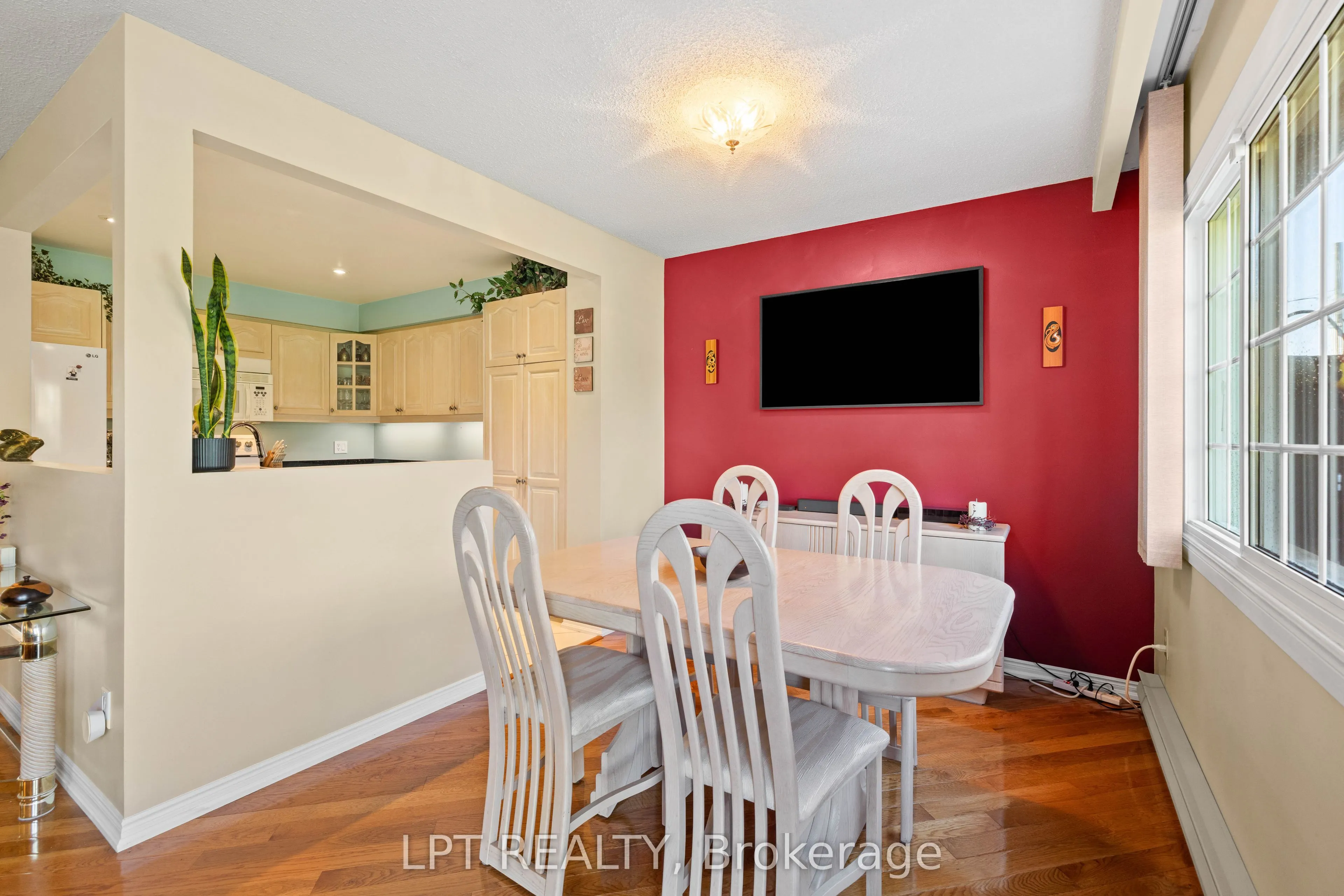 433 May Street #16