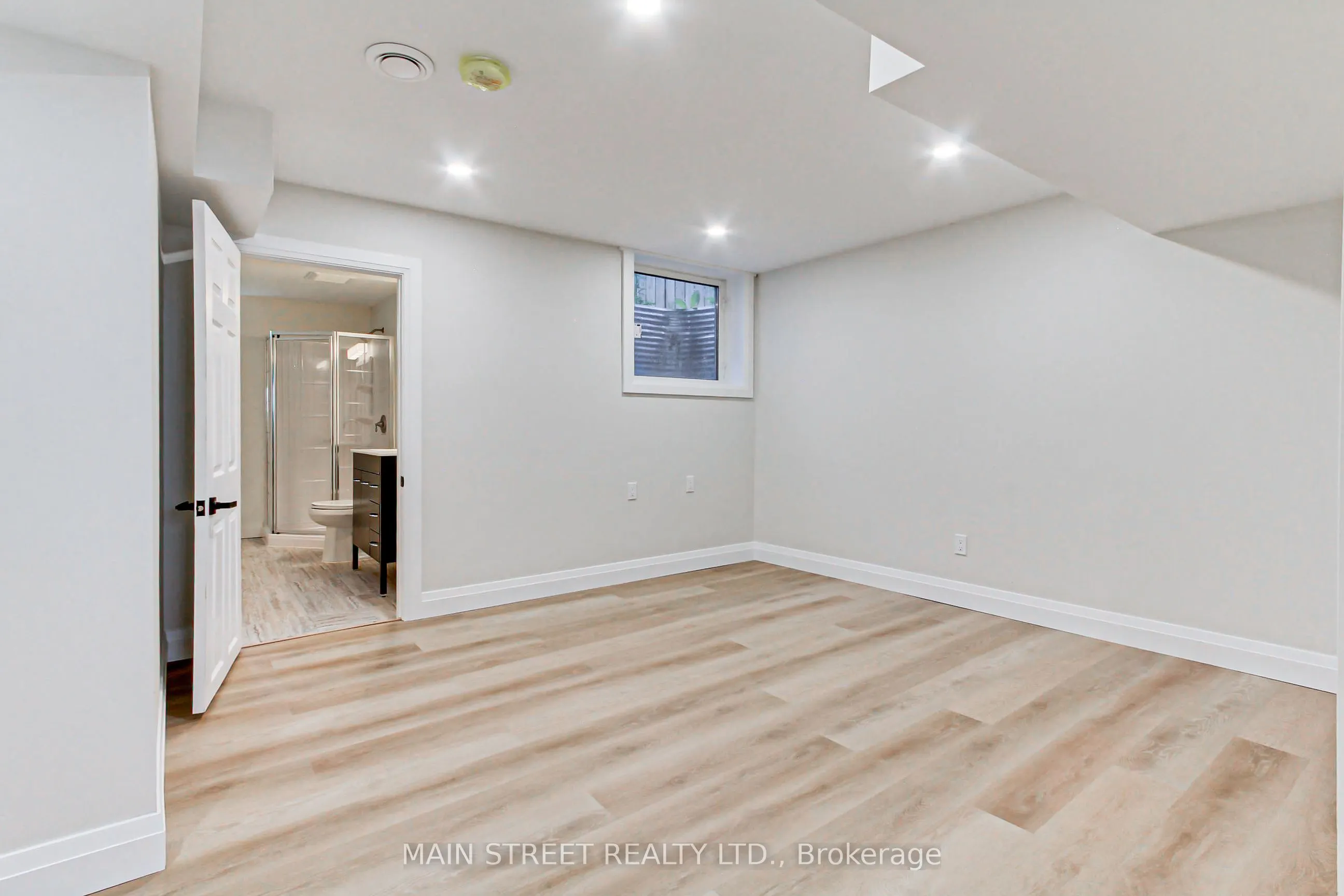 4 Carrington Place #B