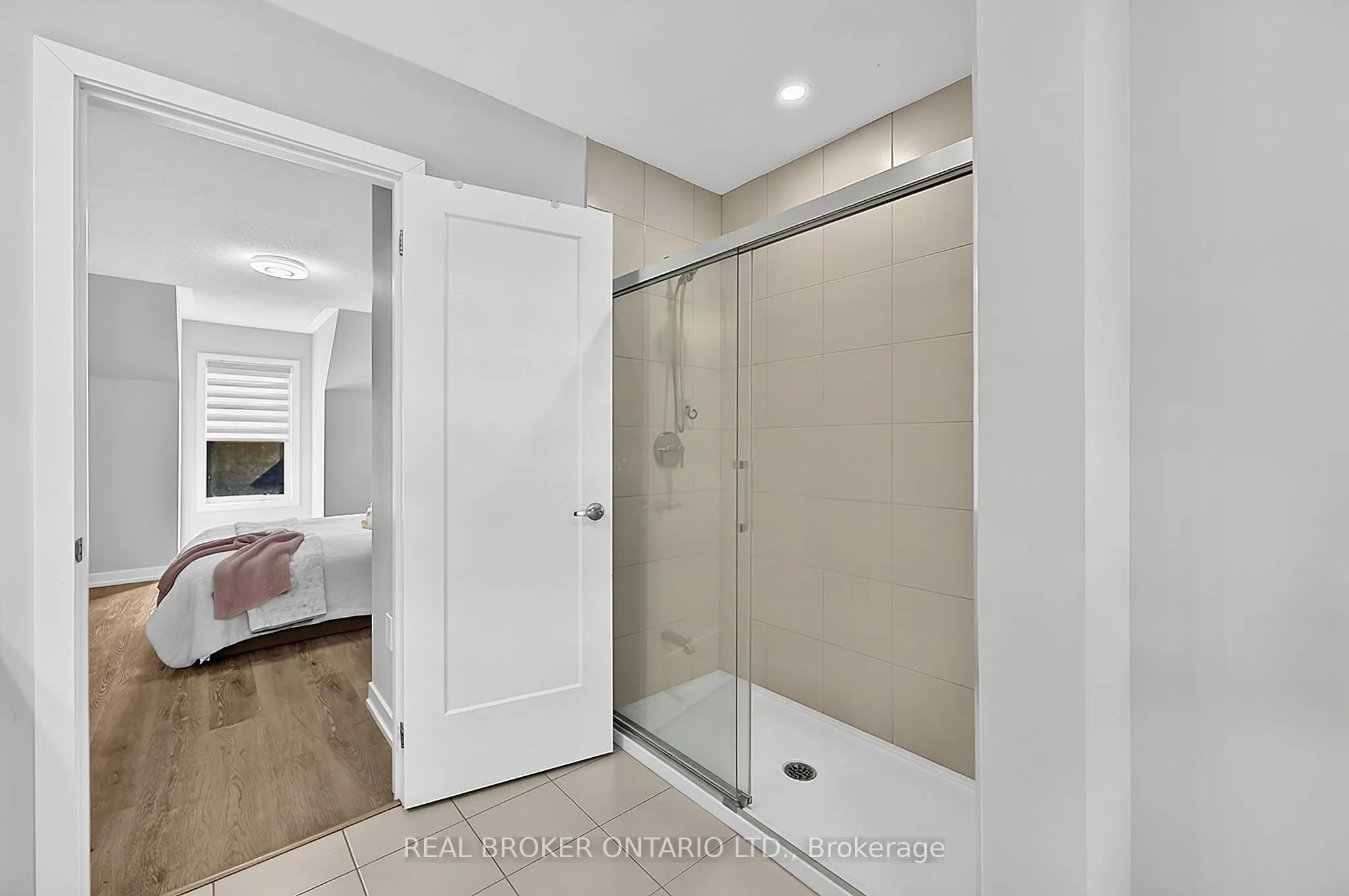 31 Lyall Stokes Circle