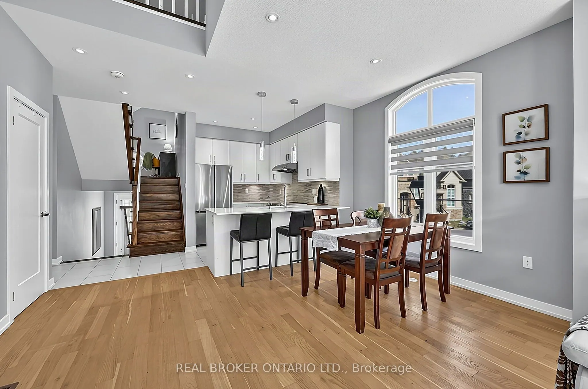 31 Lyall Stokes Circle