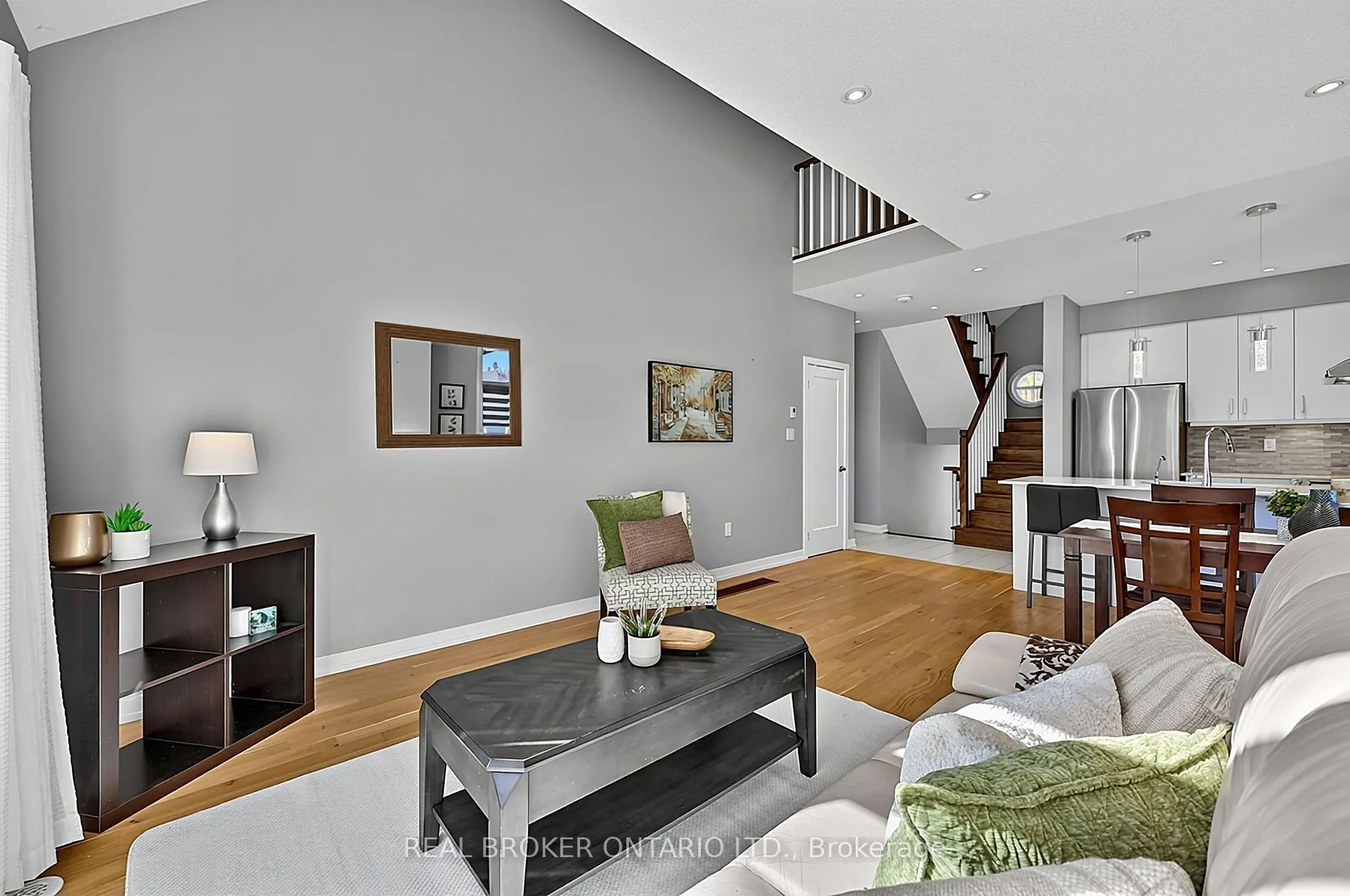31 Lyall Stokes Circle