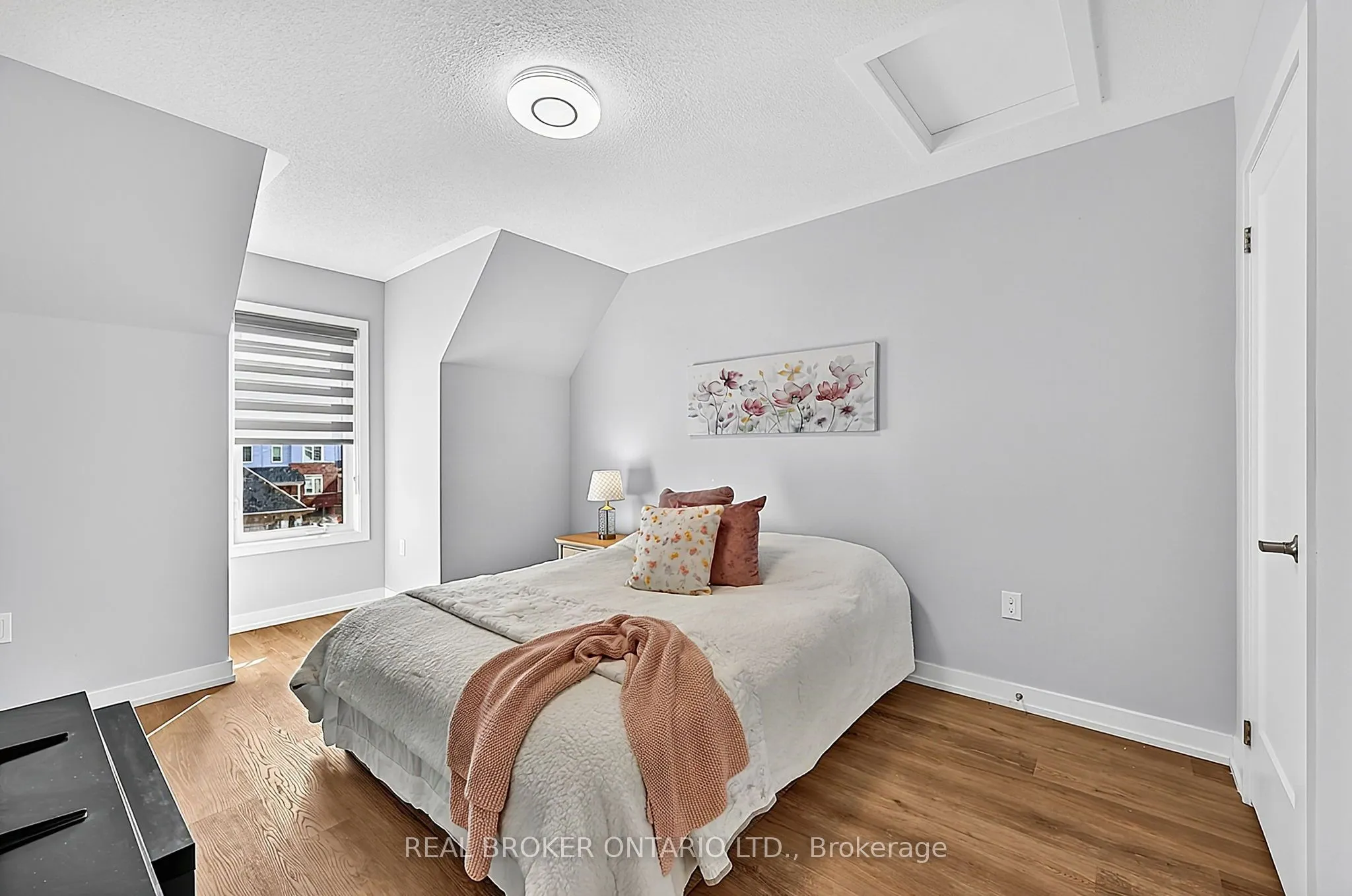 31 Lyall Stokes Circle