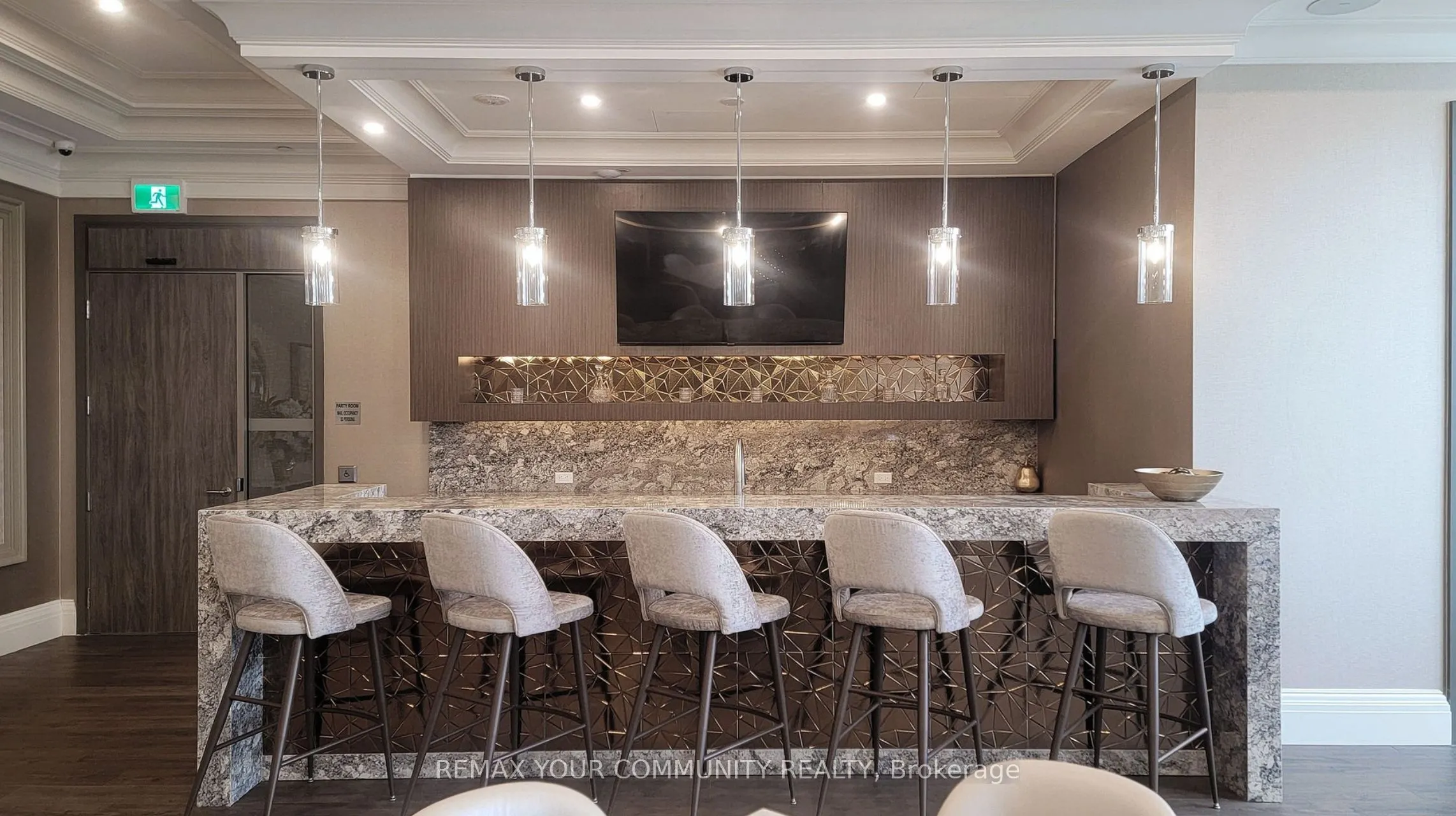 10 Gatineau Drive #309