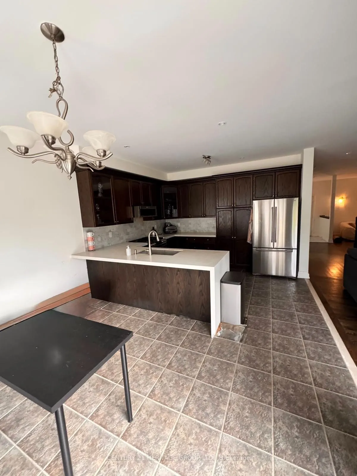 82 Raintree Crescent