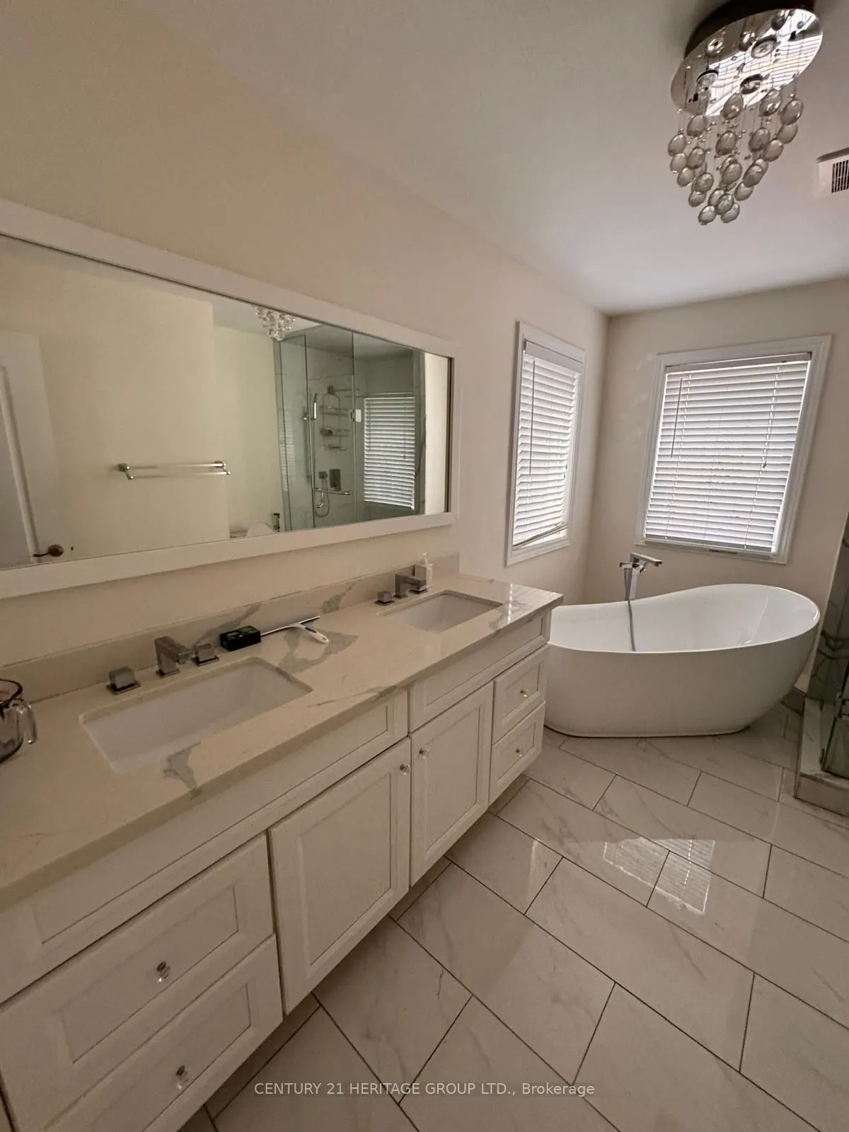 82 Raintree Crescent