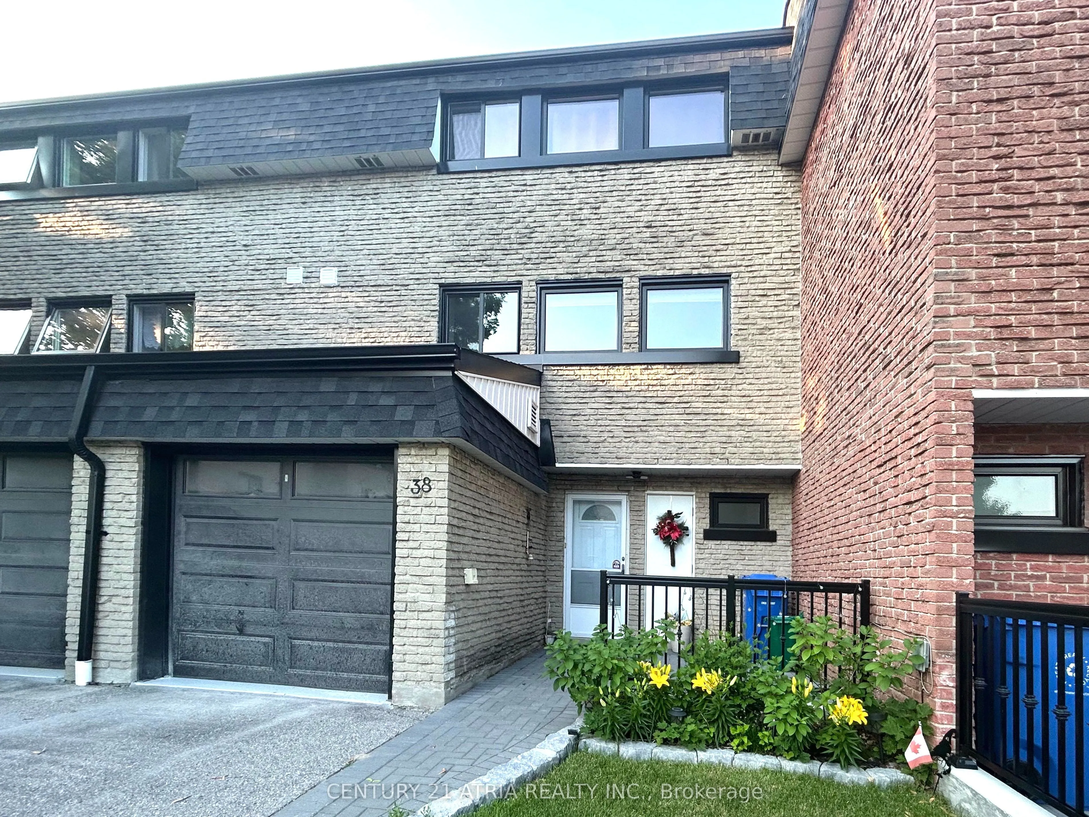 38 Henderson Drive #9