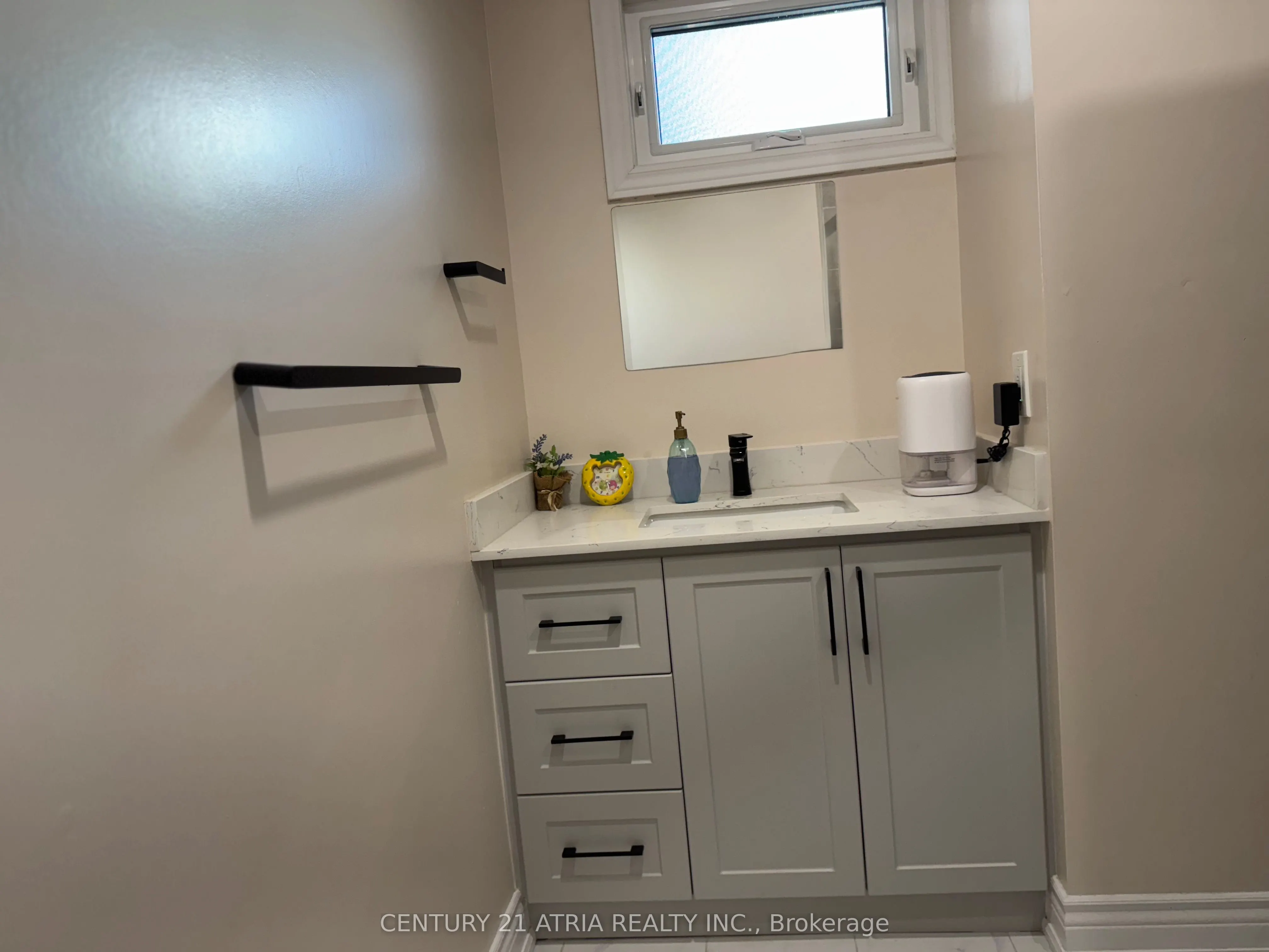38 Henderson Drive #9