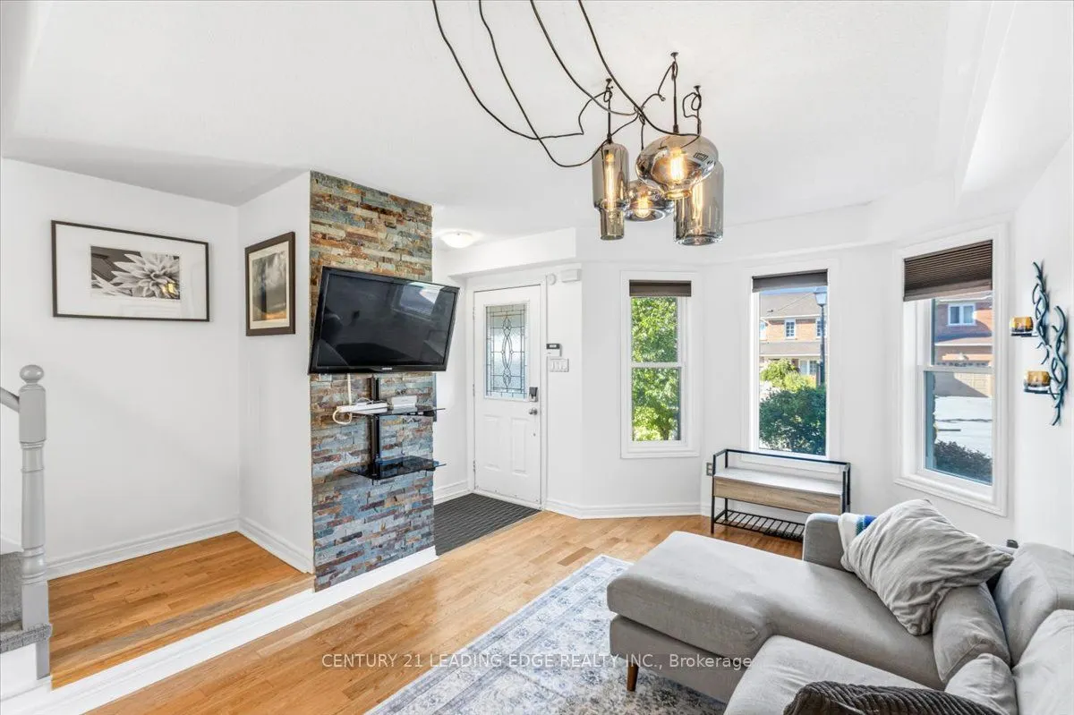 347 Woodfern Way