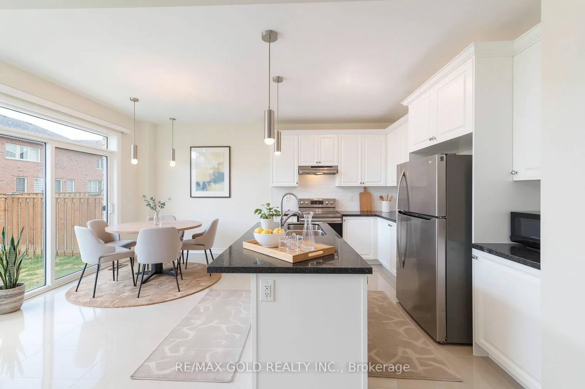 83 Selby Crescent