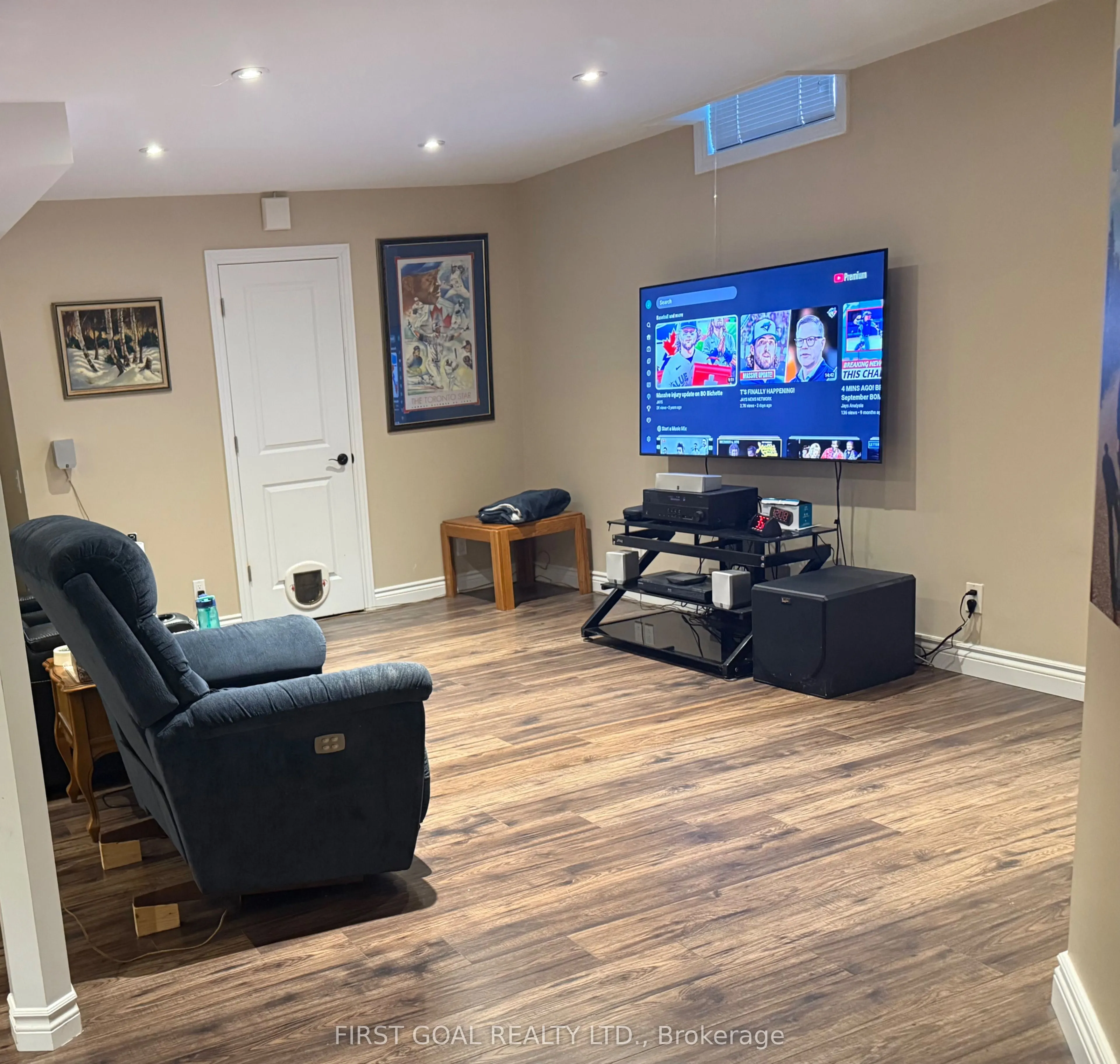 223 Crossland Gate