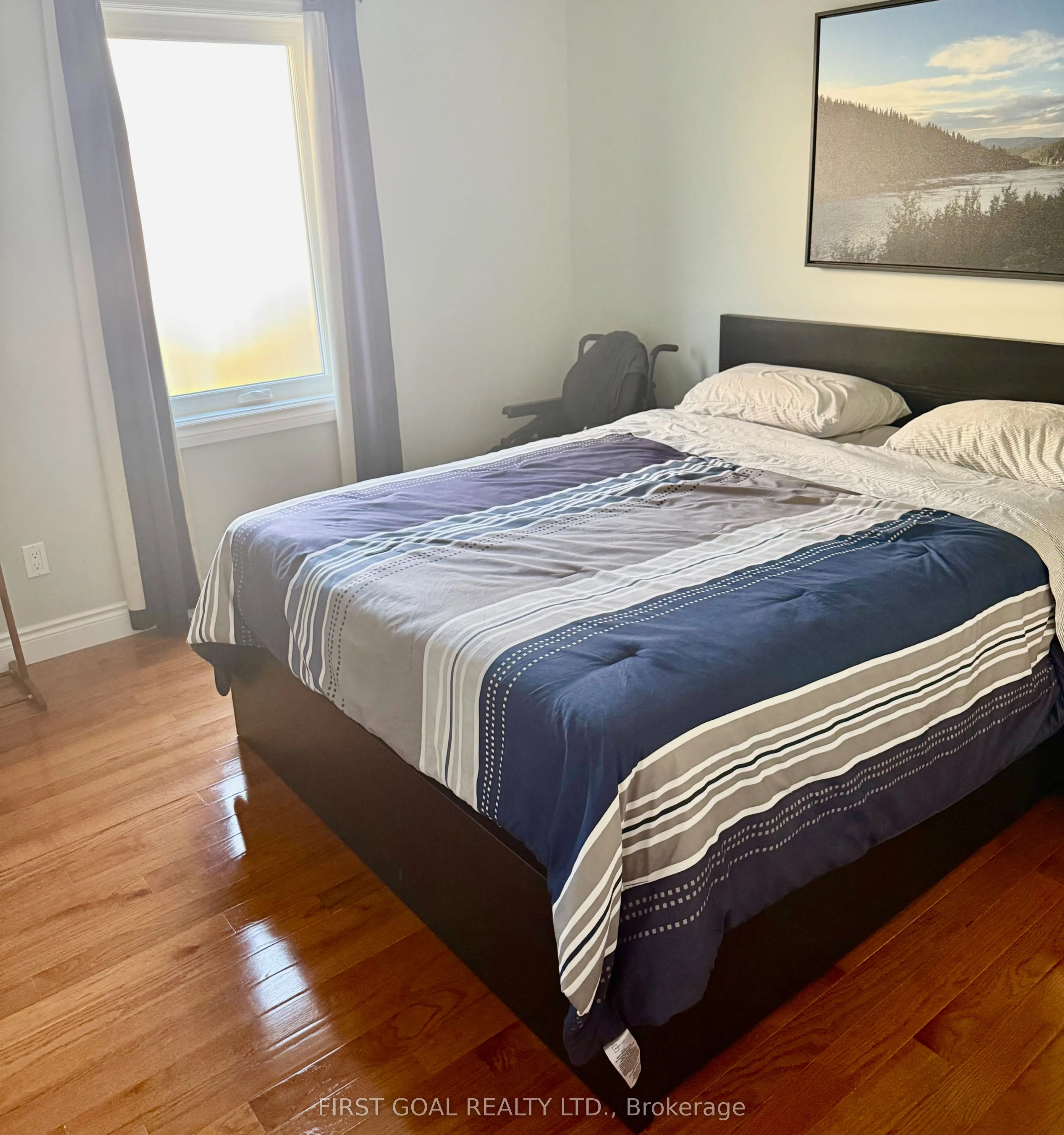 223 Crossland Gate