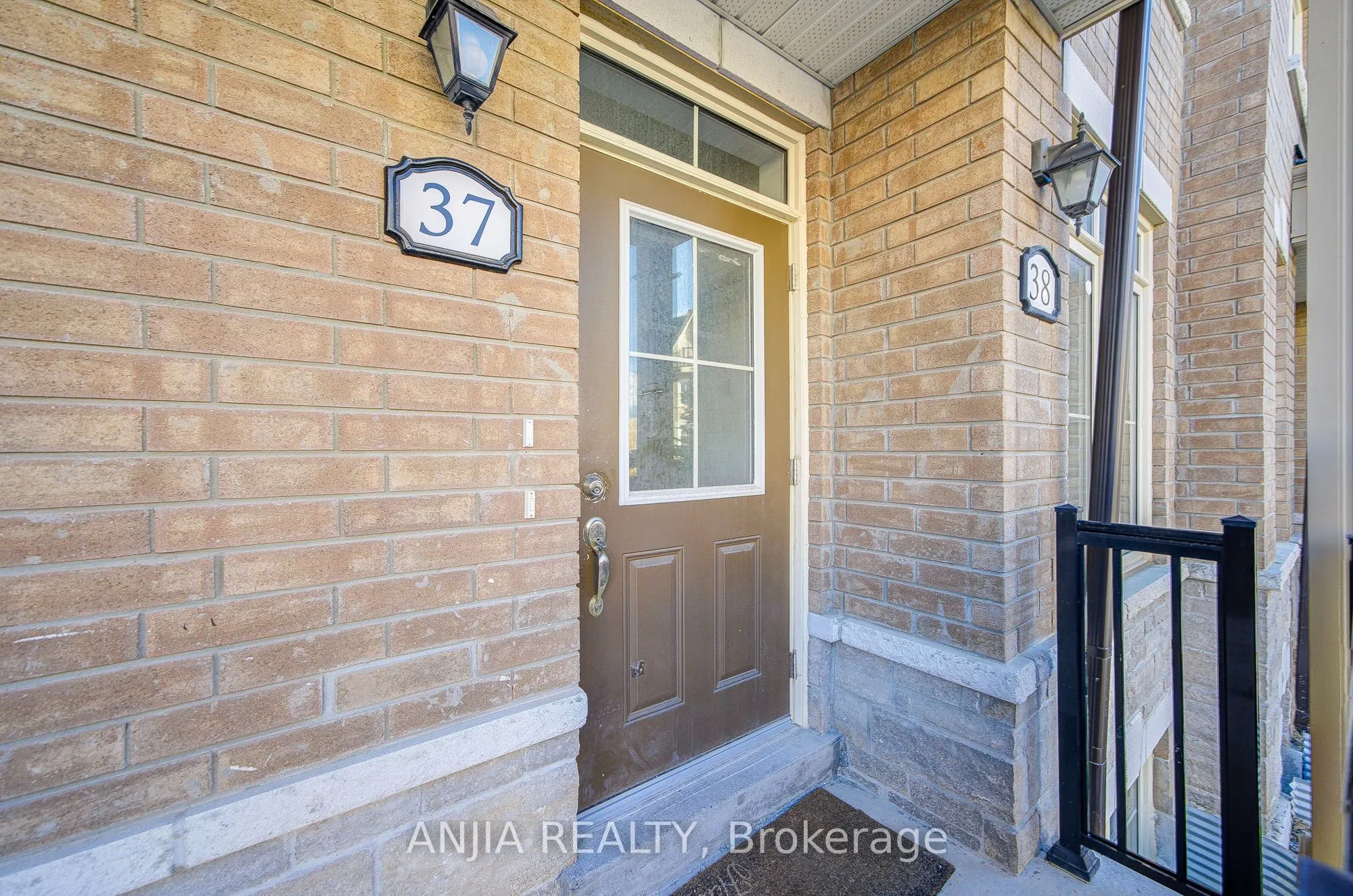 181 Parktree Drive #38