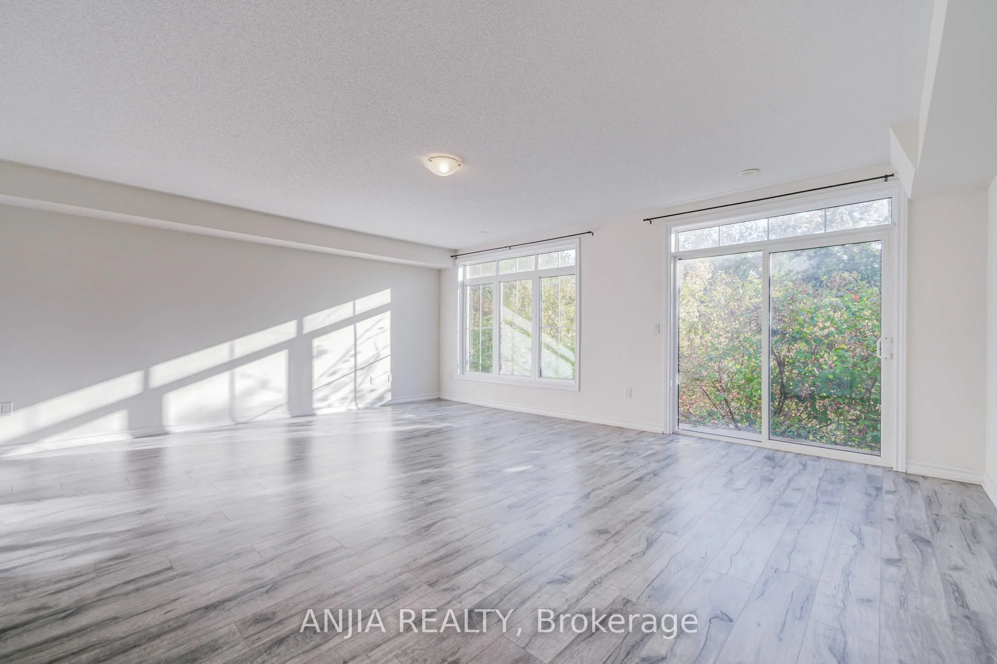 181 Parktree Drive #38