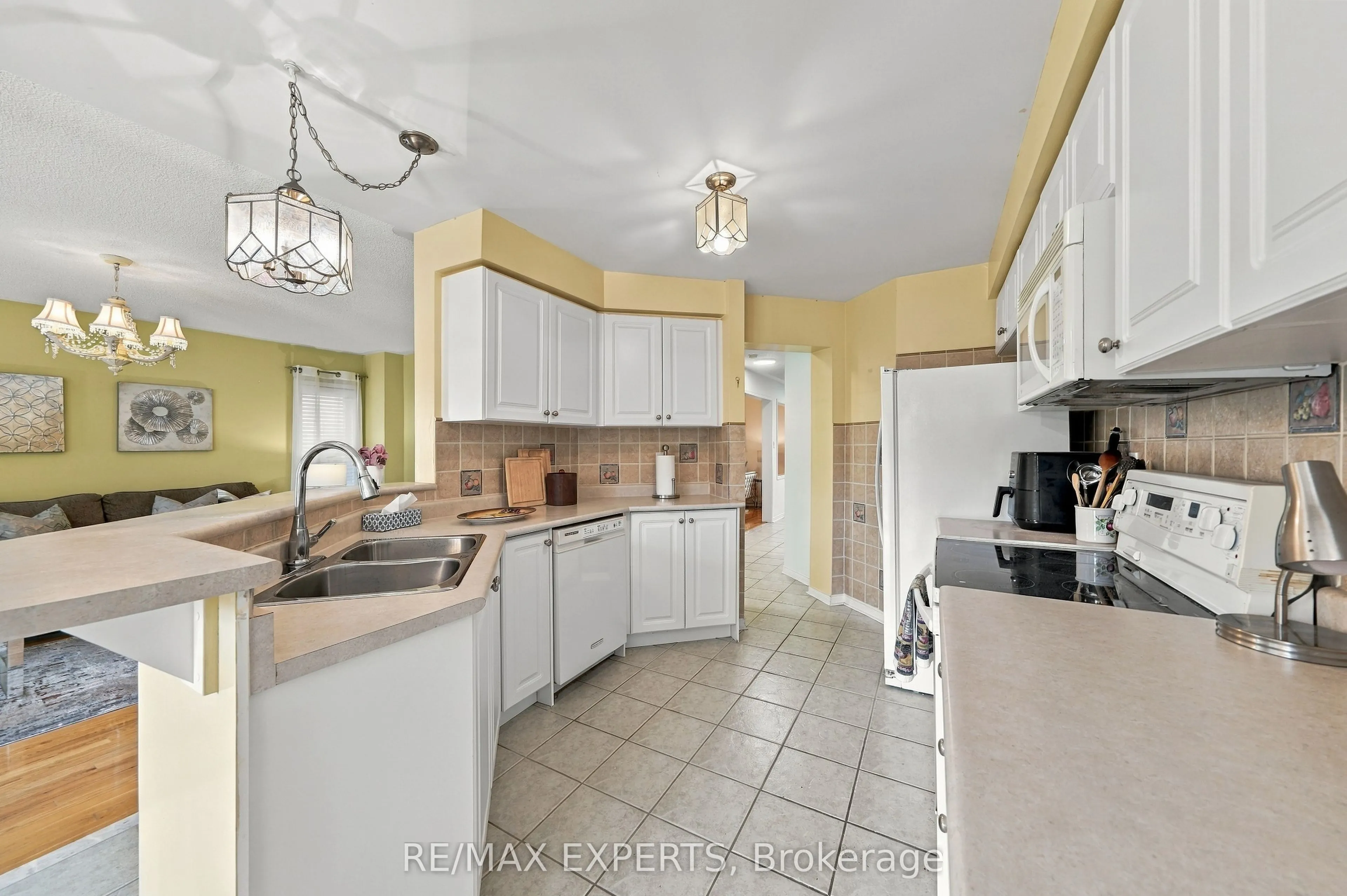 27 Mallard Marsh Crescent