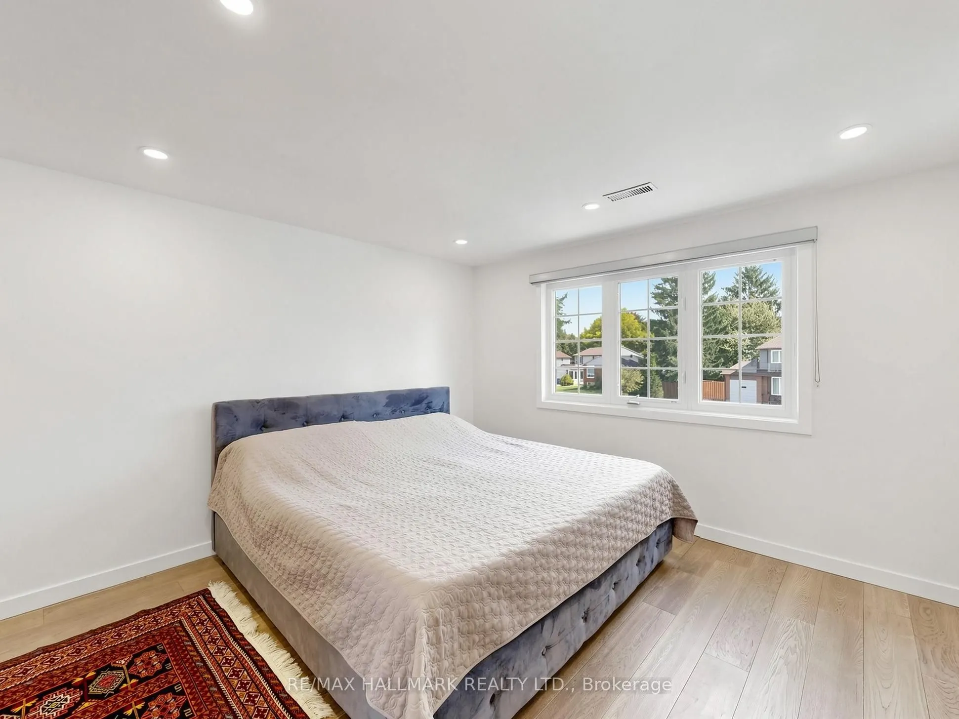 400 Handley Crescent