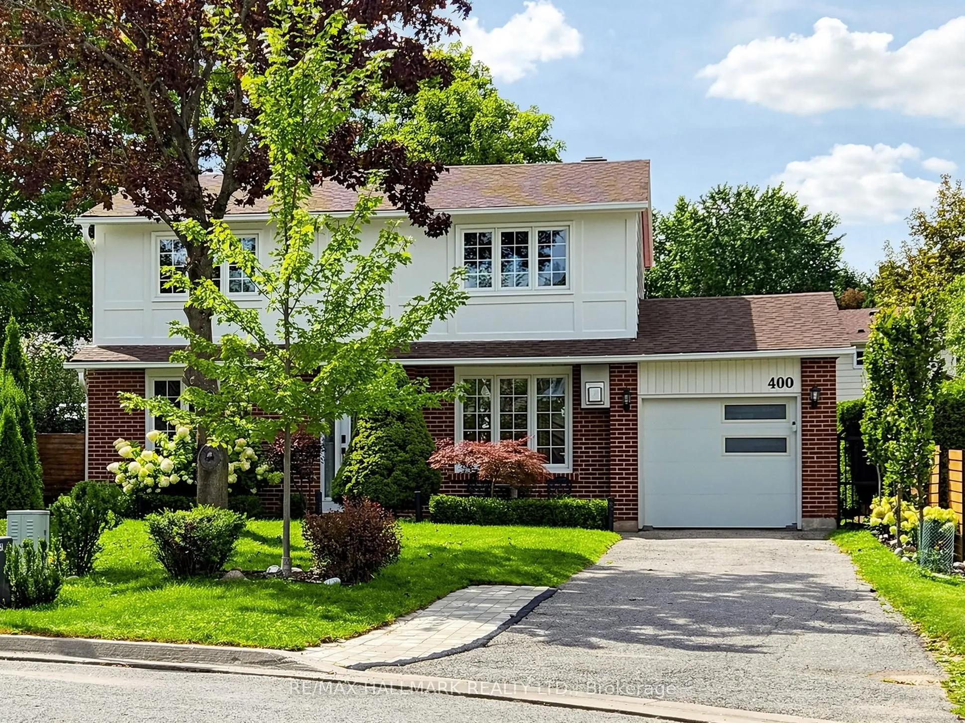 400 Handley Crescent