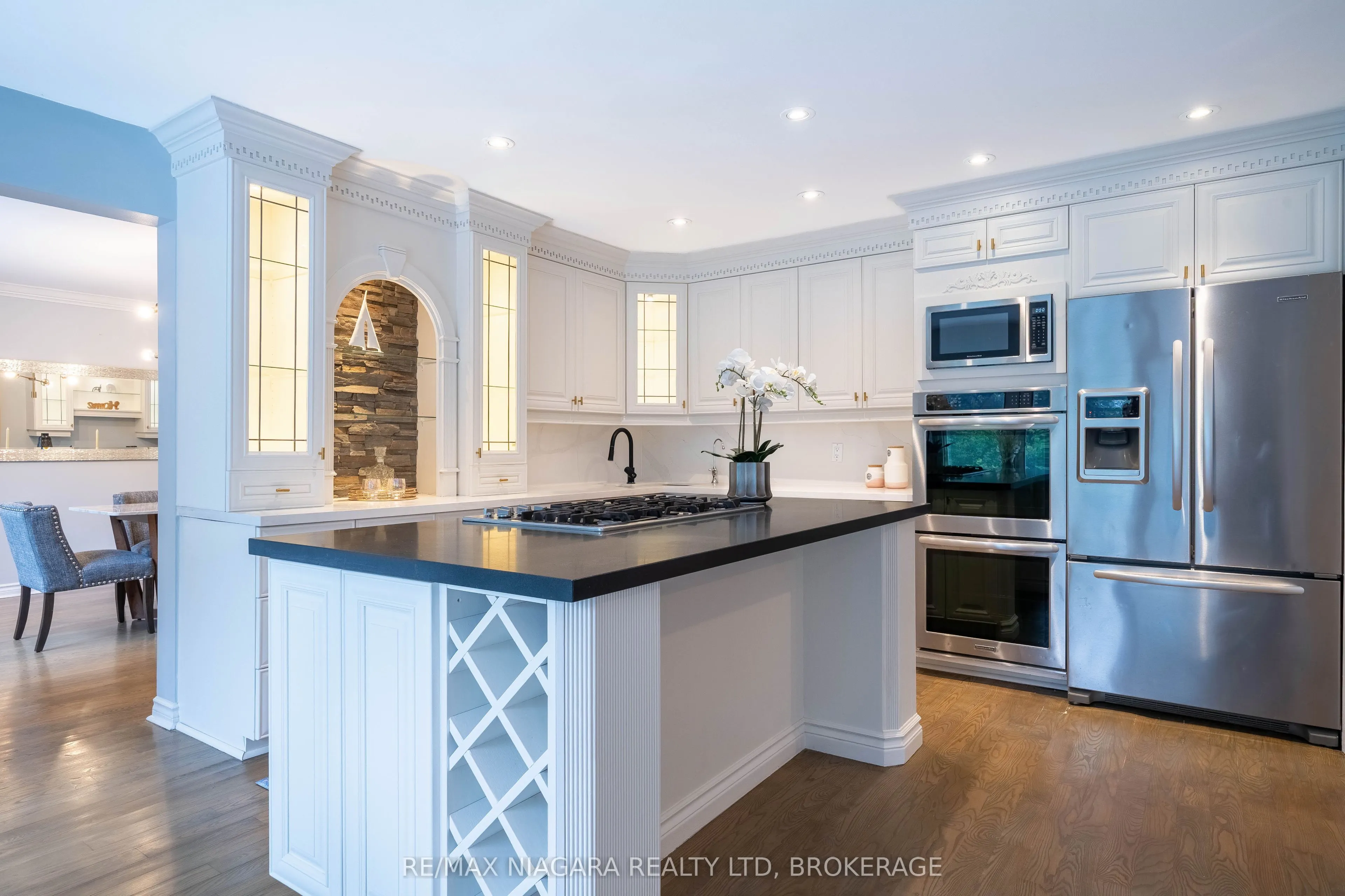 2 Aitken Circle